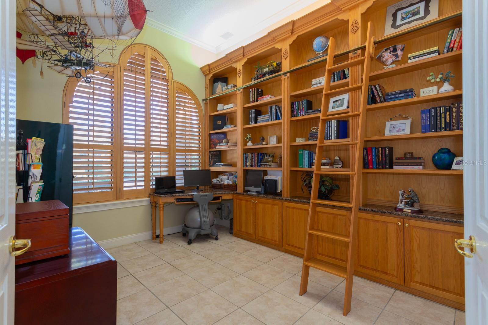 Image 18 of 66 For 1640 91st Place