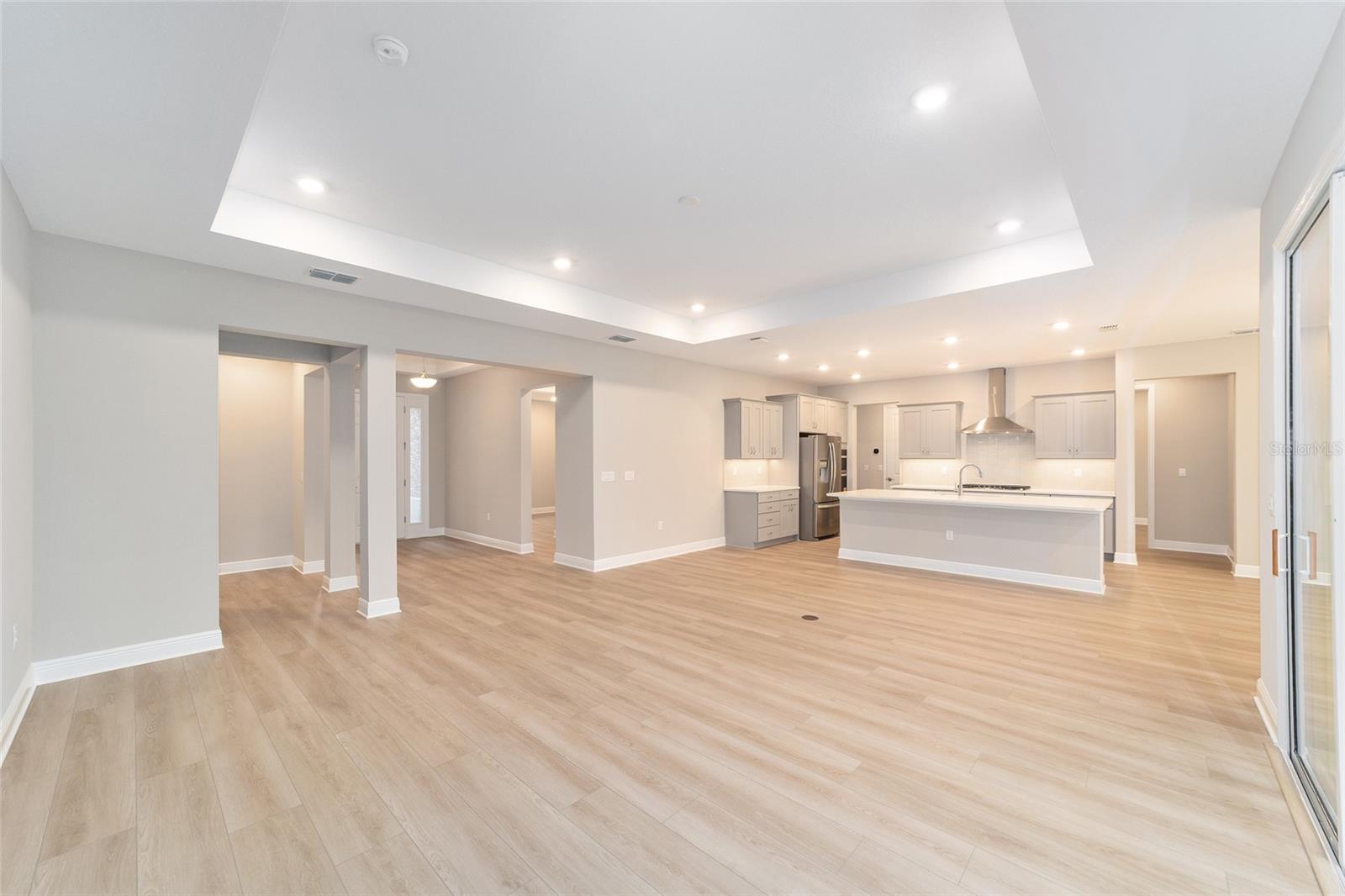 Image 14 of 44 For 10305 105th Terrace