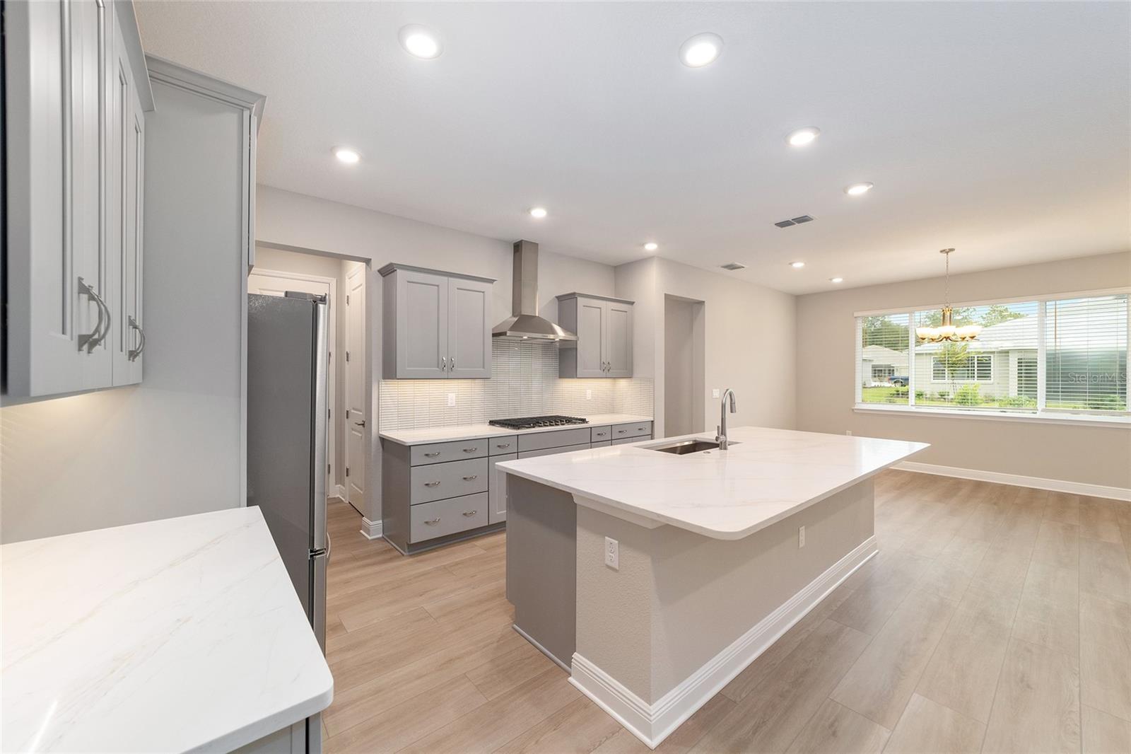 Image 21 of 44 For 10305 105th Terrace