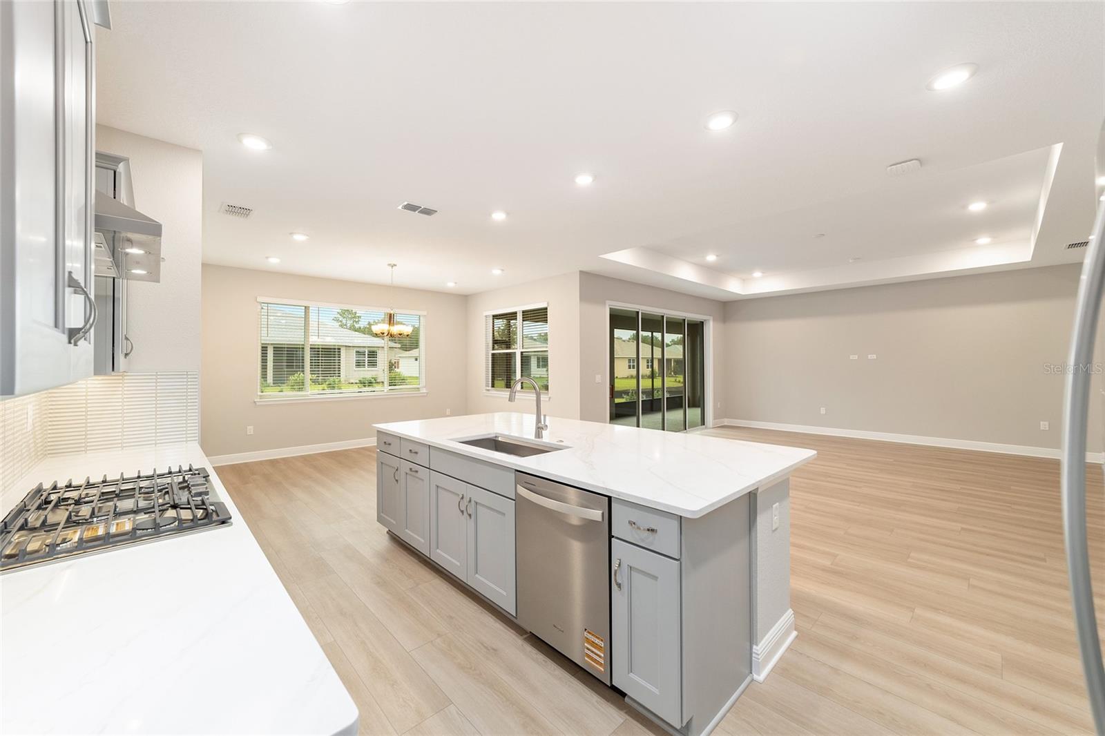 Image 22 of 44 For 10305 105th Terrace