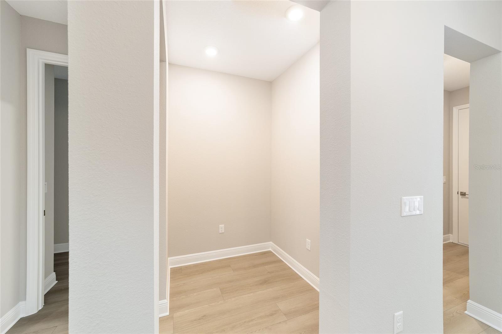 Image 35 of 44 For 10305 105th Terrace