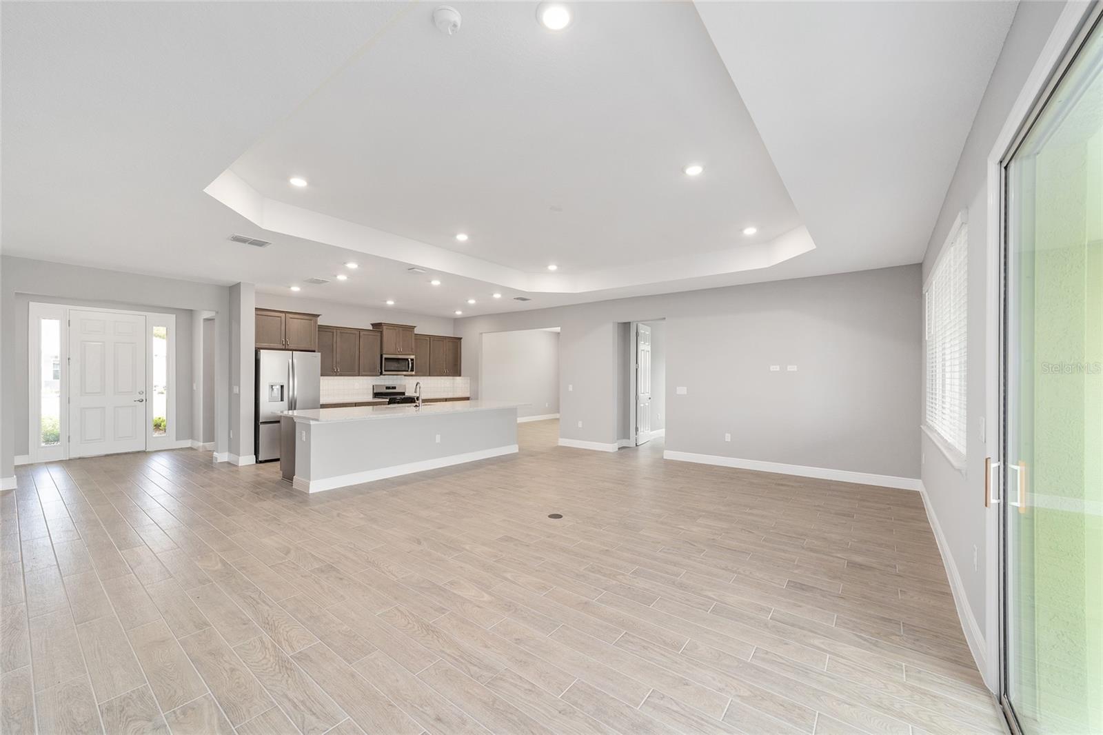 Image 13 of 47 For 10420 105th Court