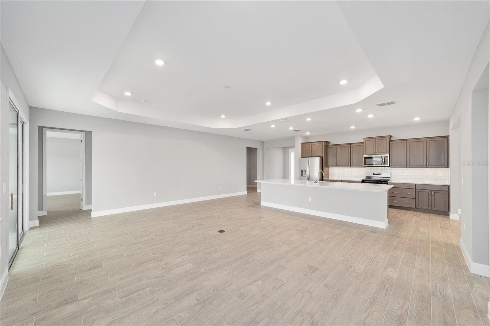 Image 14 of 47 For 10420 105th Court