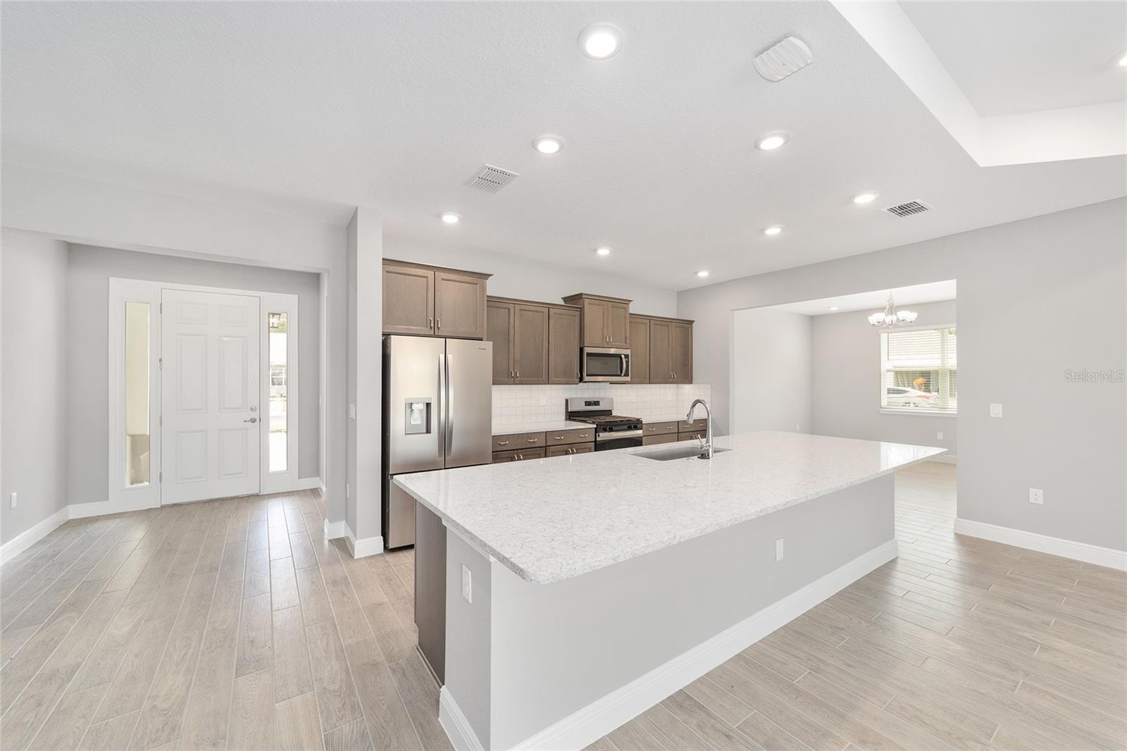 Image 20 of 47 For 10420 105th Court