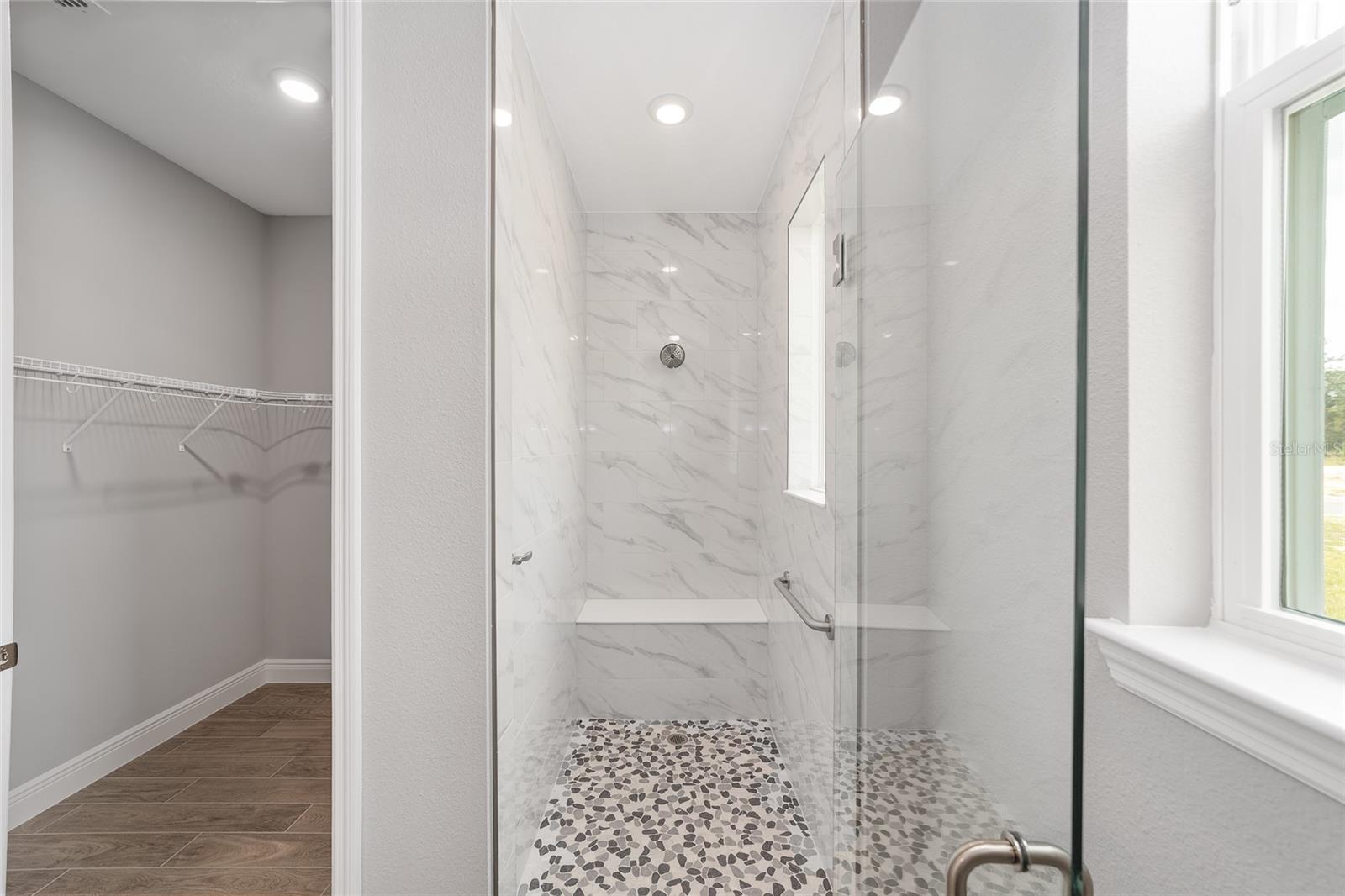 Image 32 of 47 For 10420 105th Court