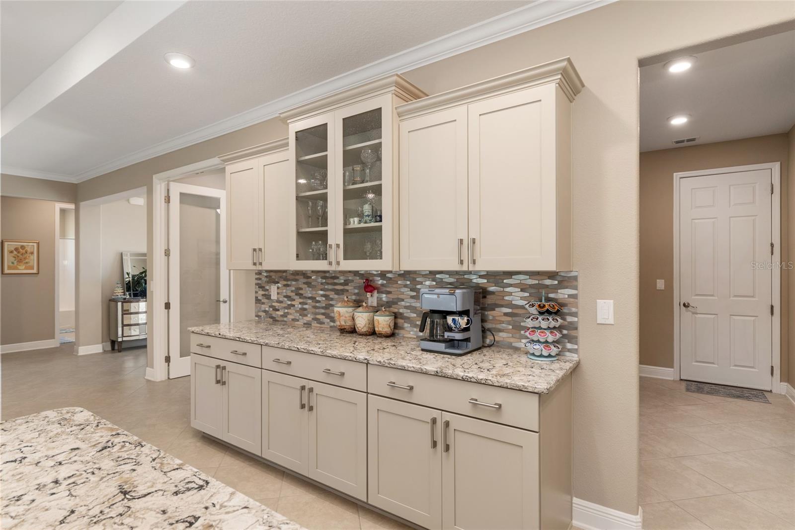 Image 17 of 56 For 8414 90th Court