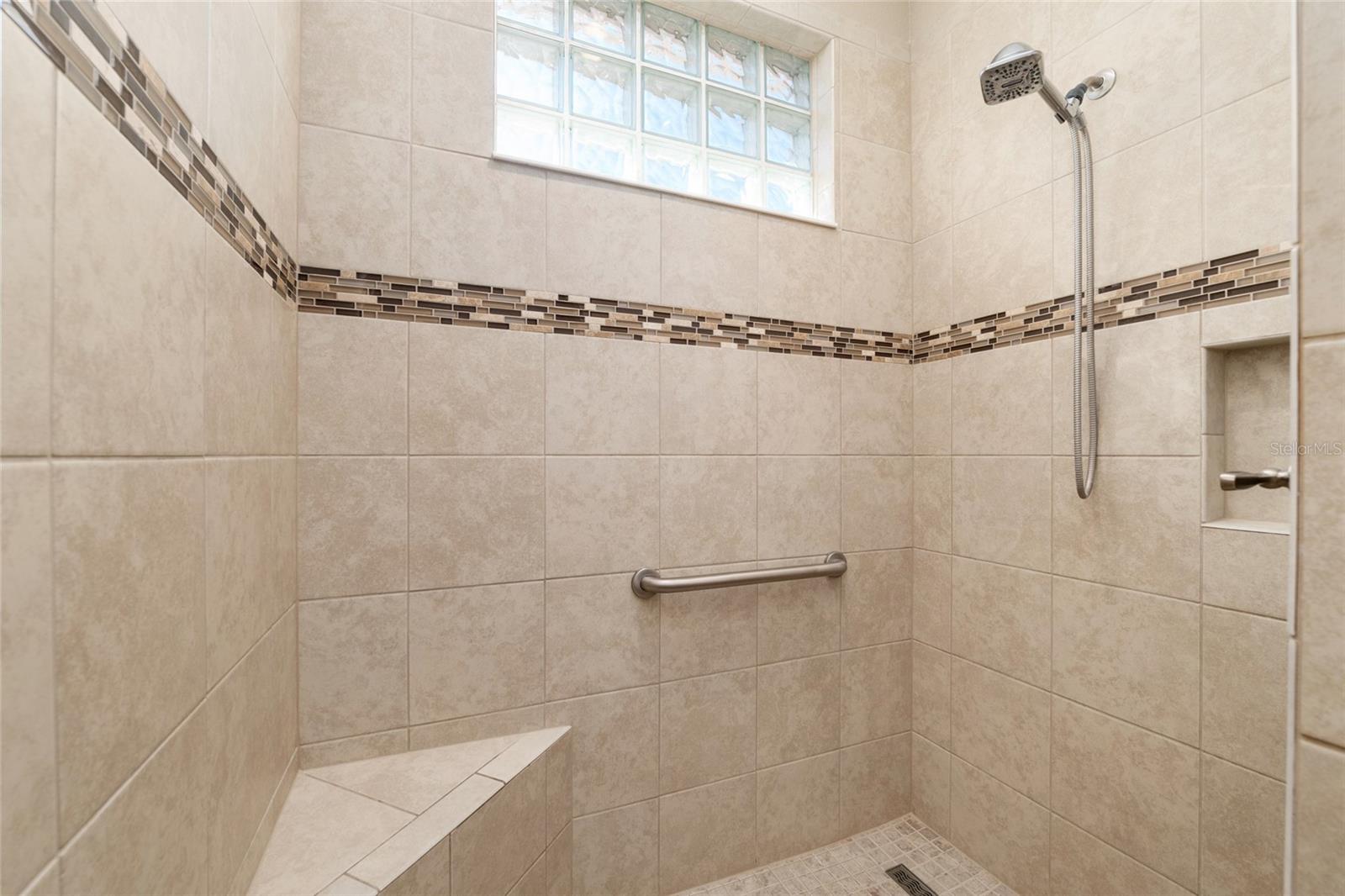 Image 26 of 56 For 8414 90th Court