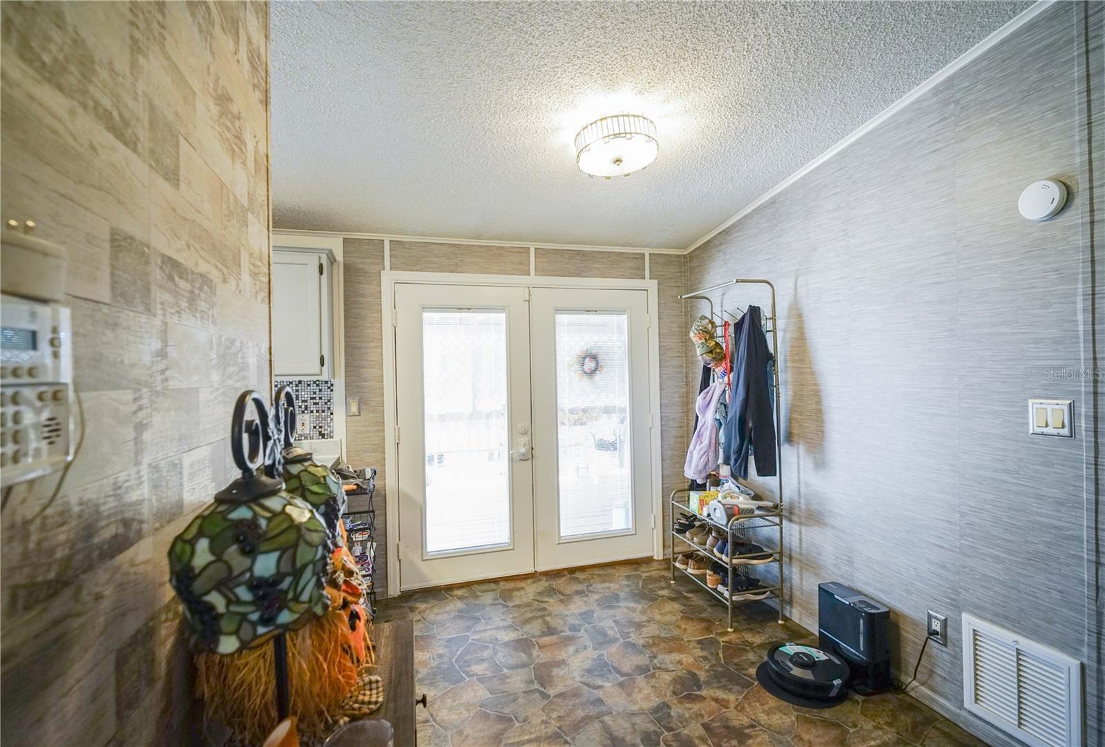 Image 15 of 65 For 14050 50th Street