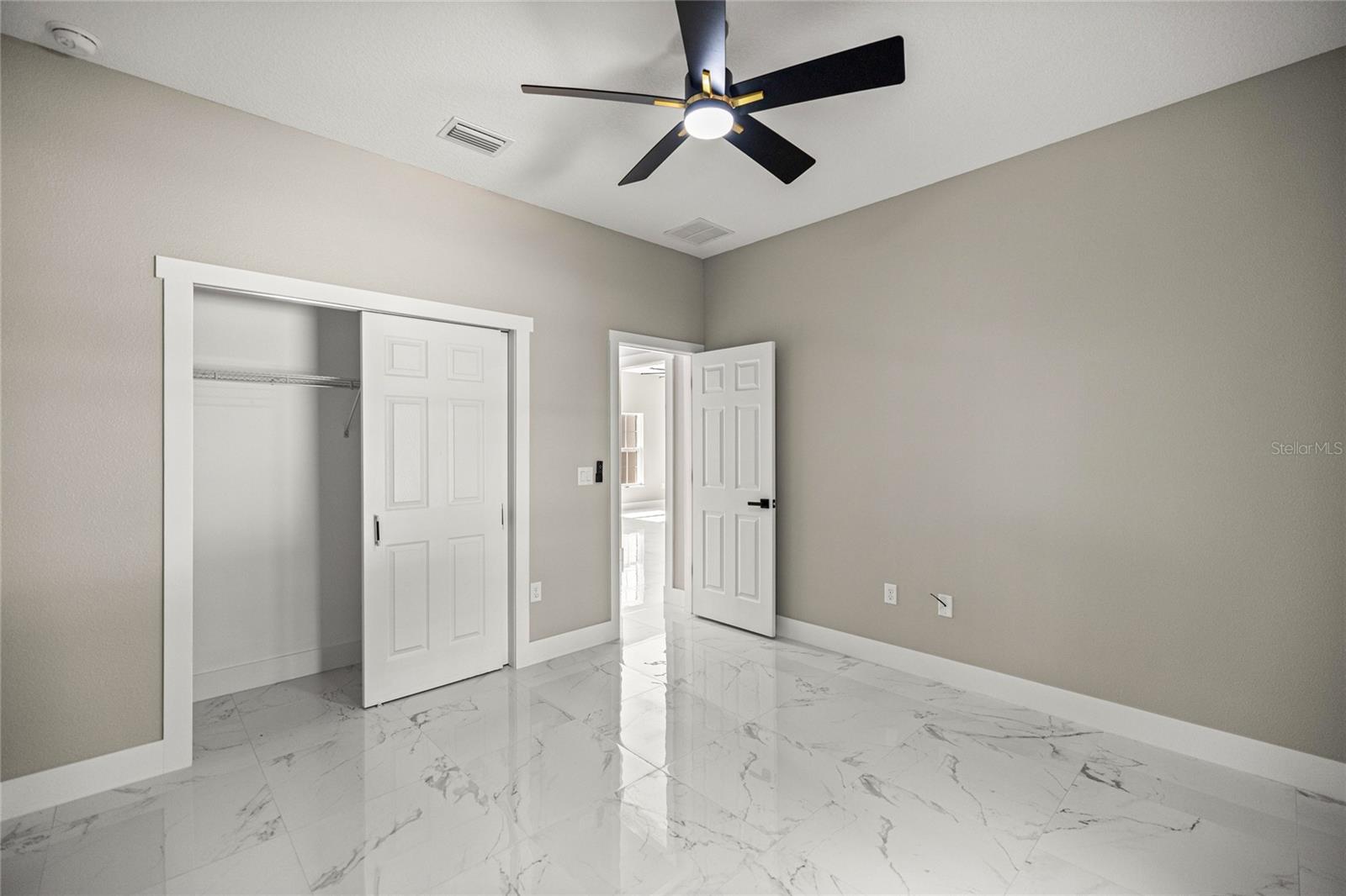 Image 18 of 26 For 2857 142nd Lane