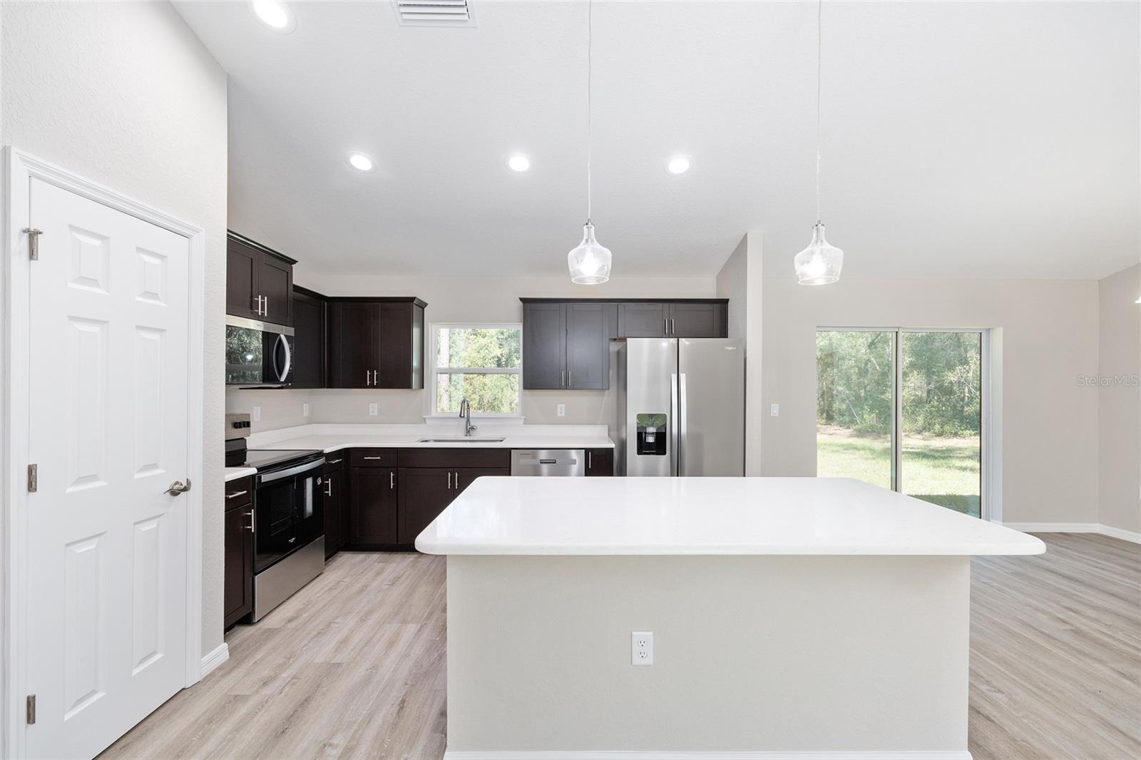 Image 13 of 31 For 946 Abend Drive