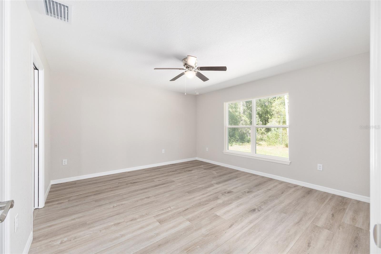 Image 16 of 31 For 946 Abend Drive