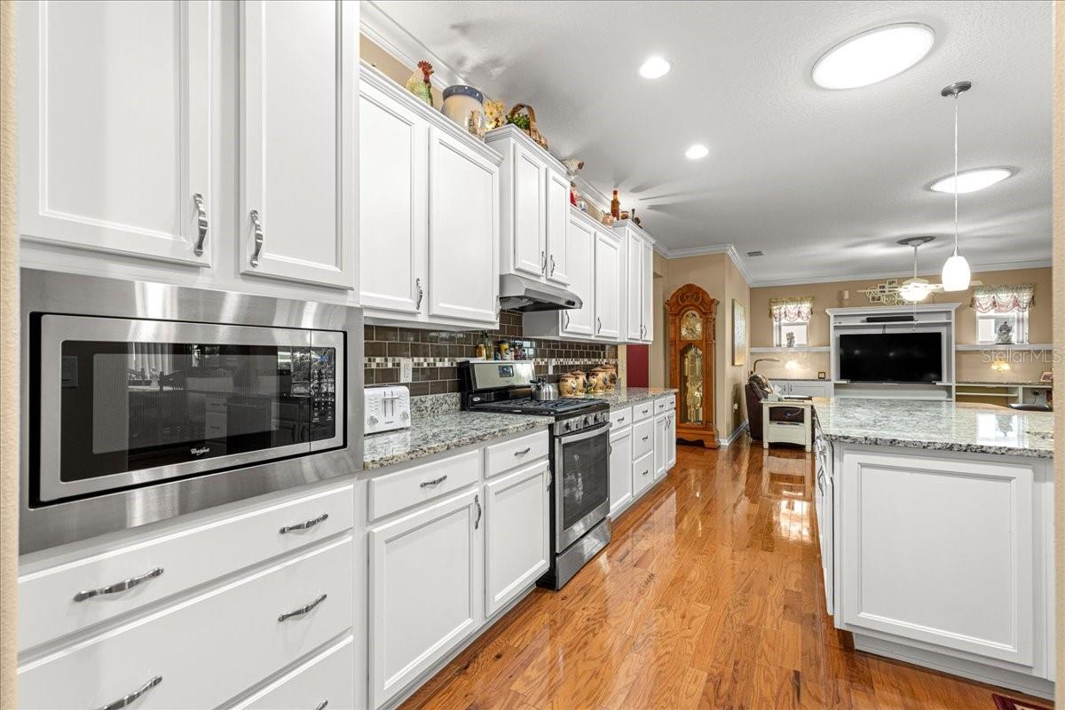 Image 10 of 52 For 9273 91st Court Road