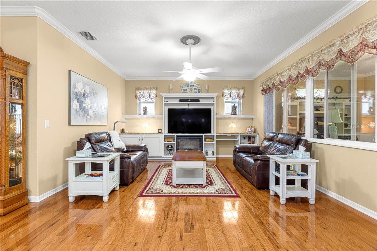Image 7 of 52 For 9273 91st Court Road