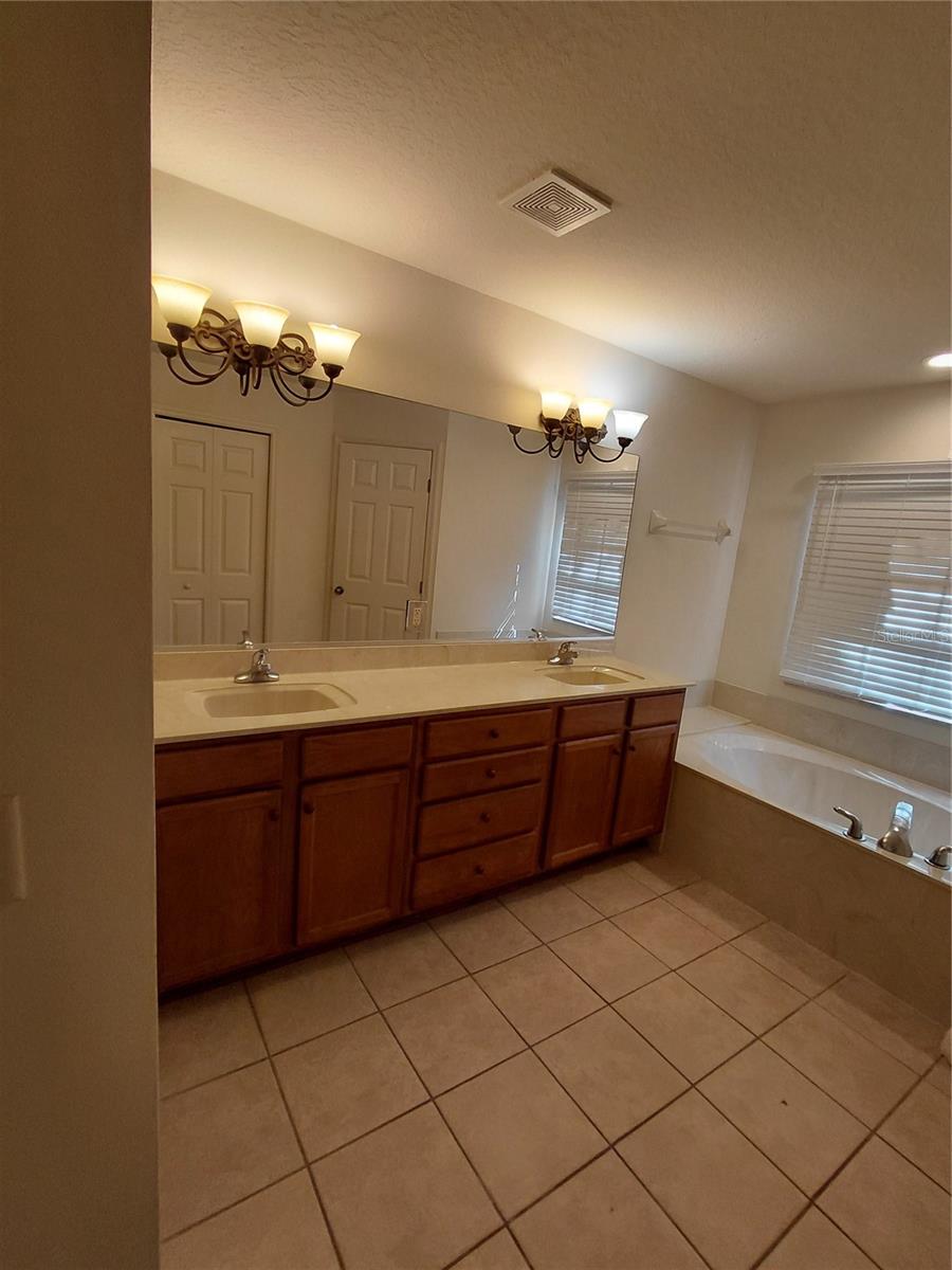 Image 10 of 34 For 14295 17th Place
