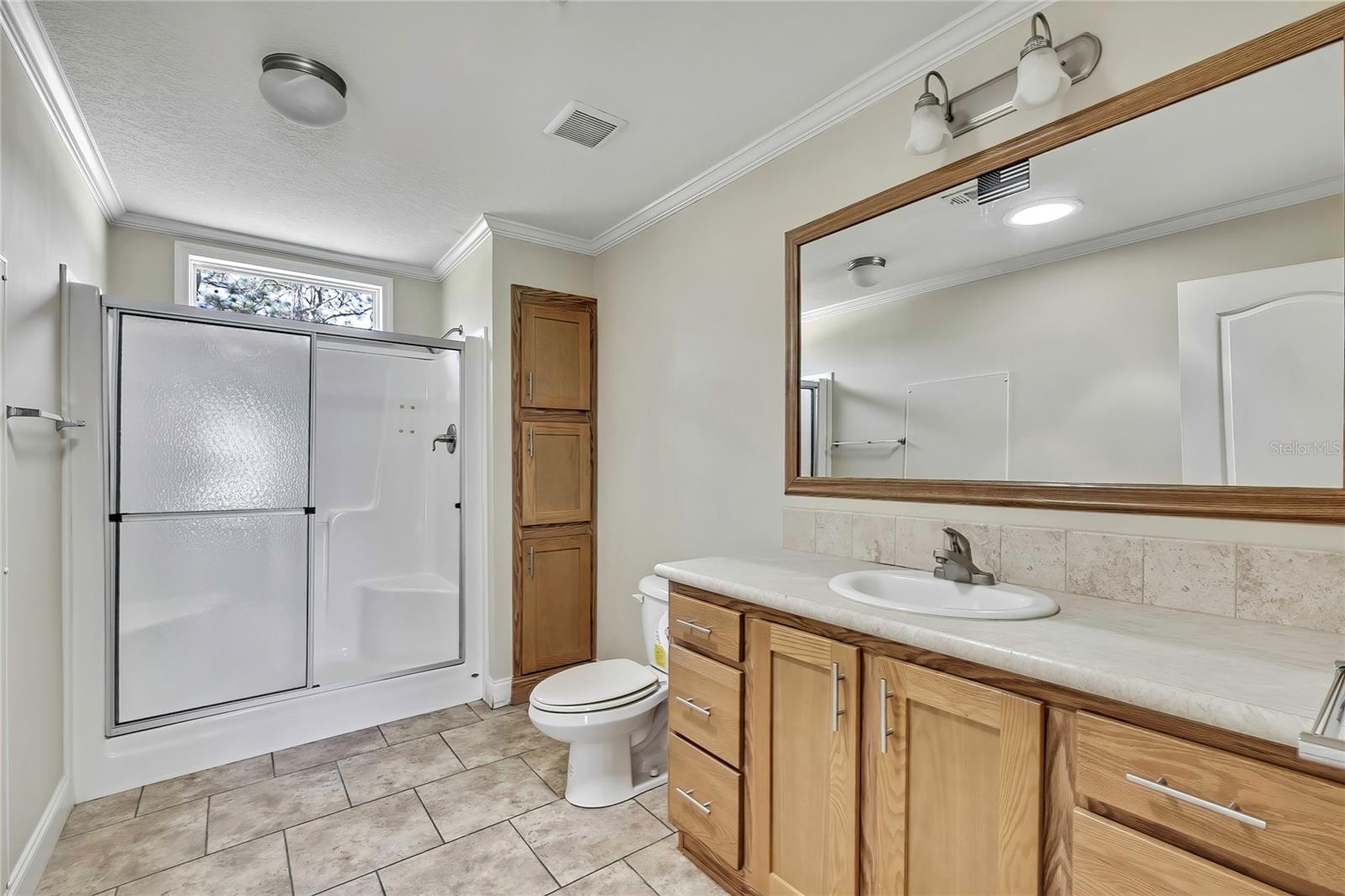 Image 15 of 36 For 5800 Greenfield Terrace