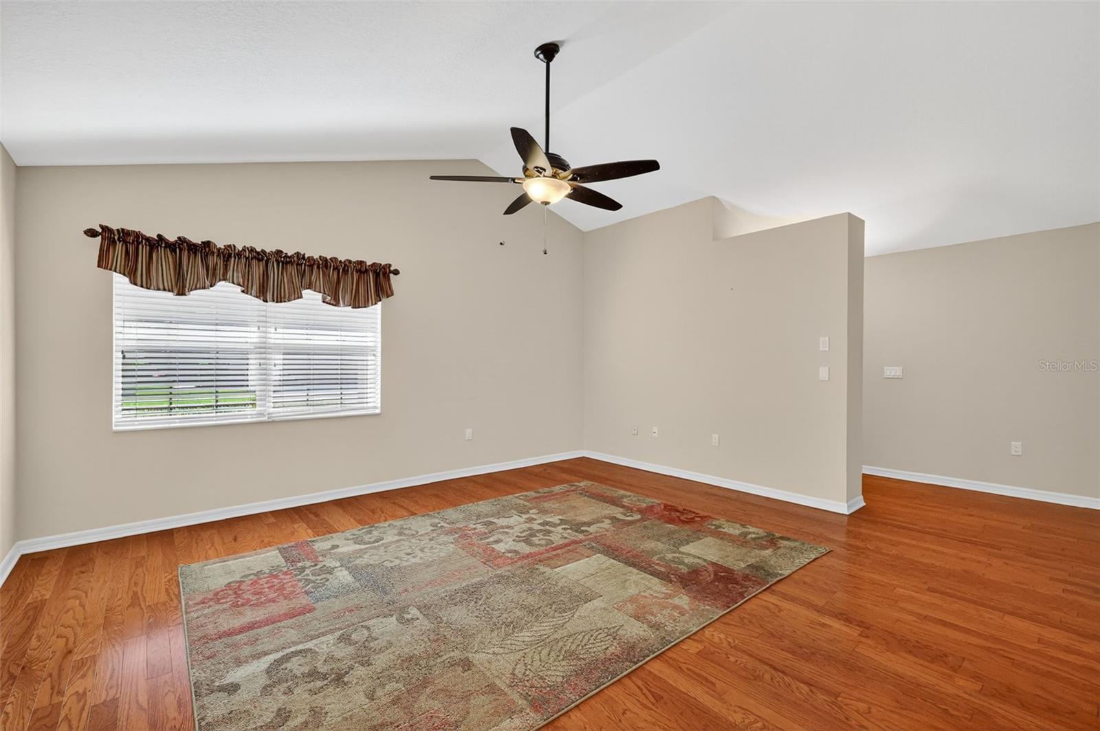 Image 10 of 33 For 4481 4th Street