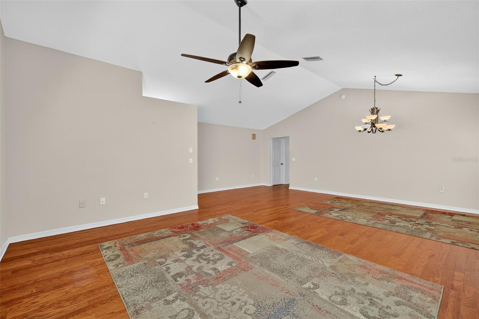 Image 11 of 33 For 4481 4th Street