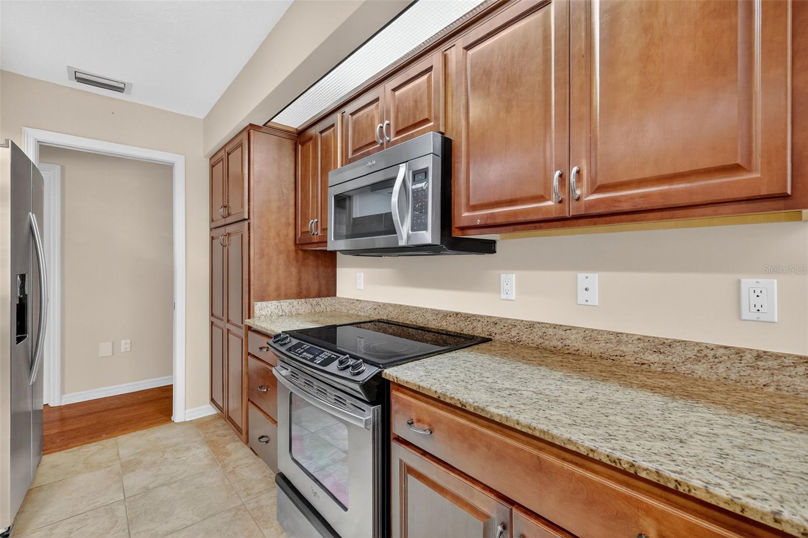 Image 16 of 33 For 4481 4th Street