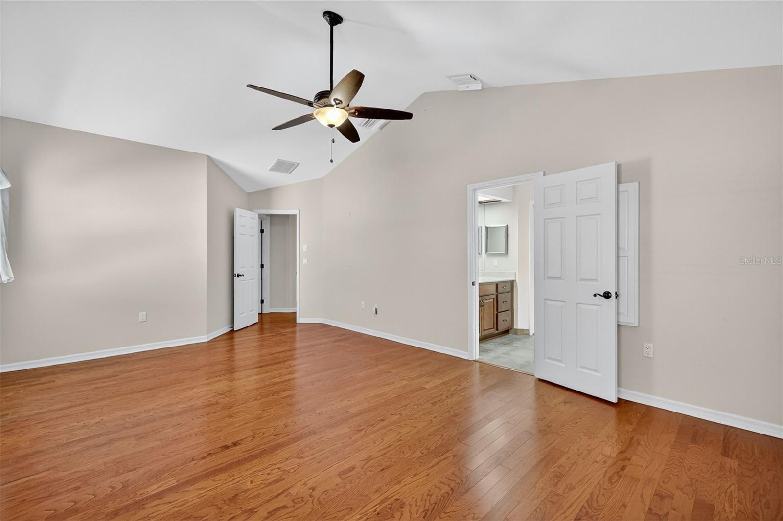 Image 19 of 33 For 4481 4th Street