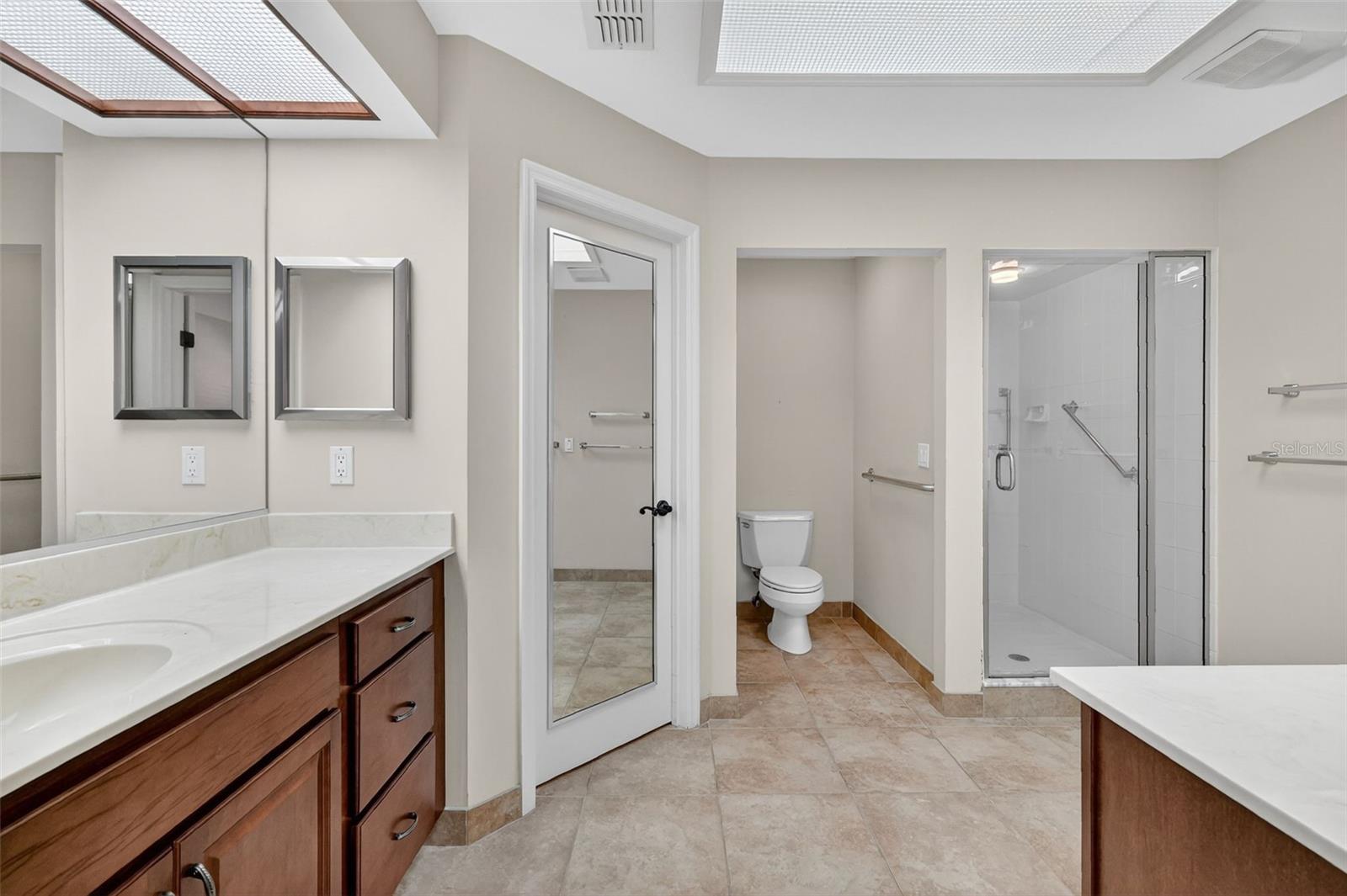 Image 20 of 33 For 4481 4th Street