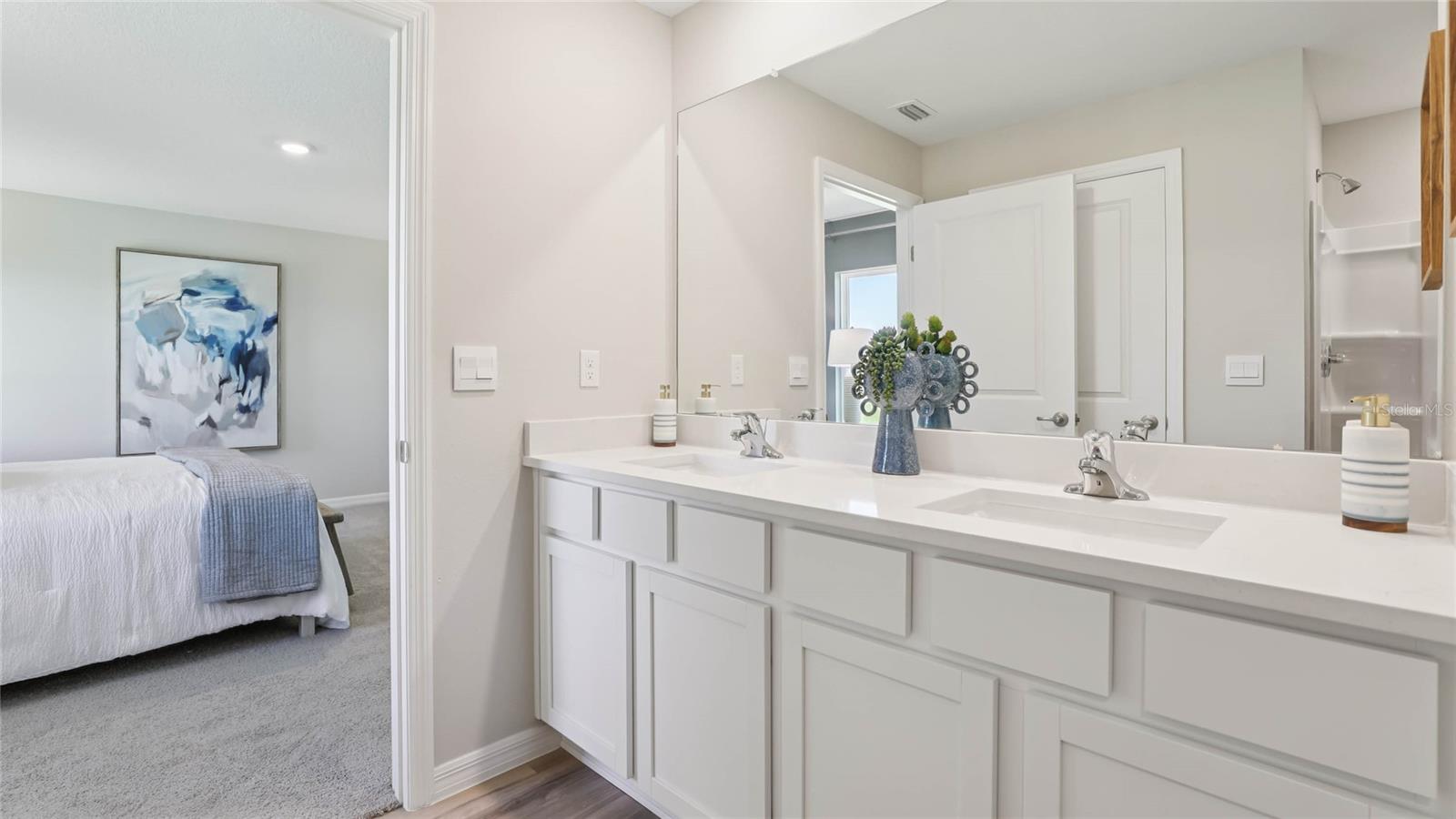 Image 17 of 27 For 2992 20th Terrace