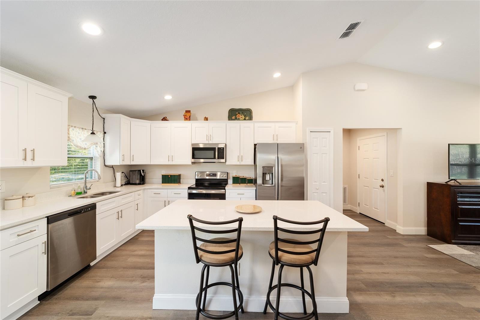 Image 7 of 25 For 8445 139 Lane Road