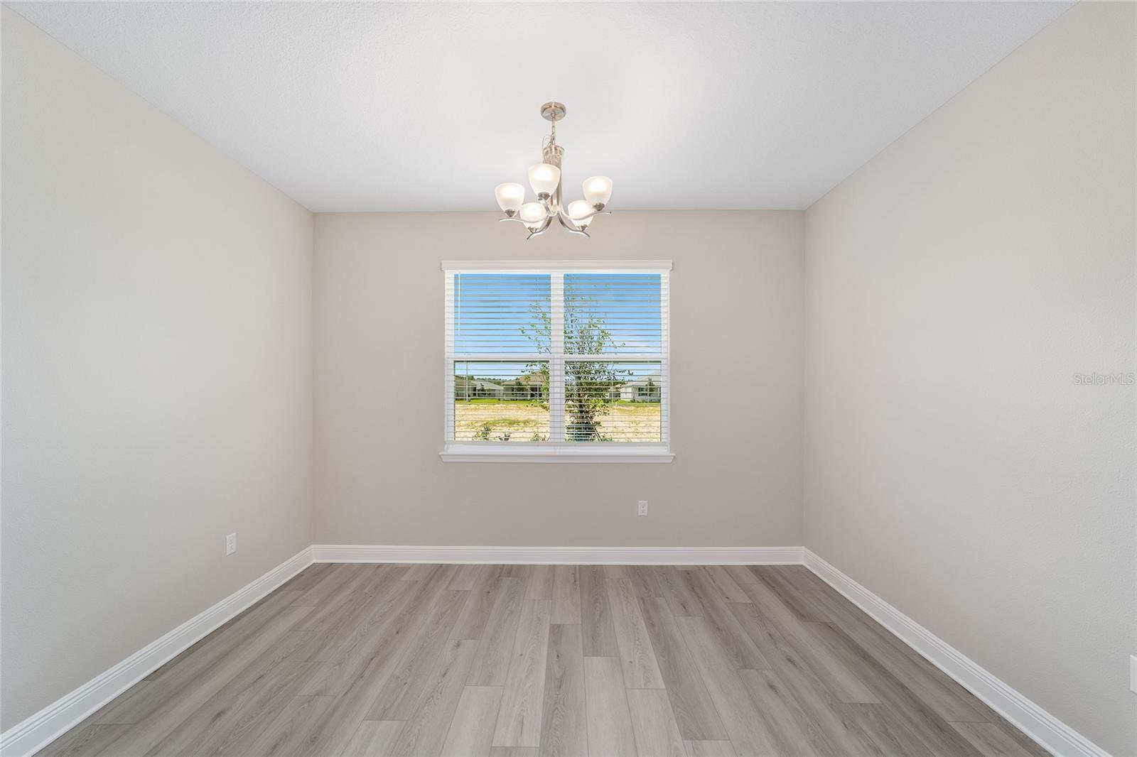 Image 16 of 43 For 10406 105th Court