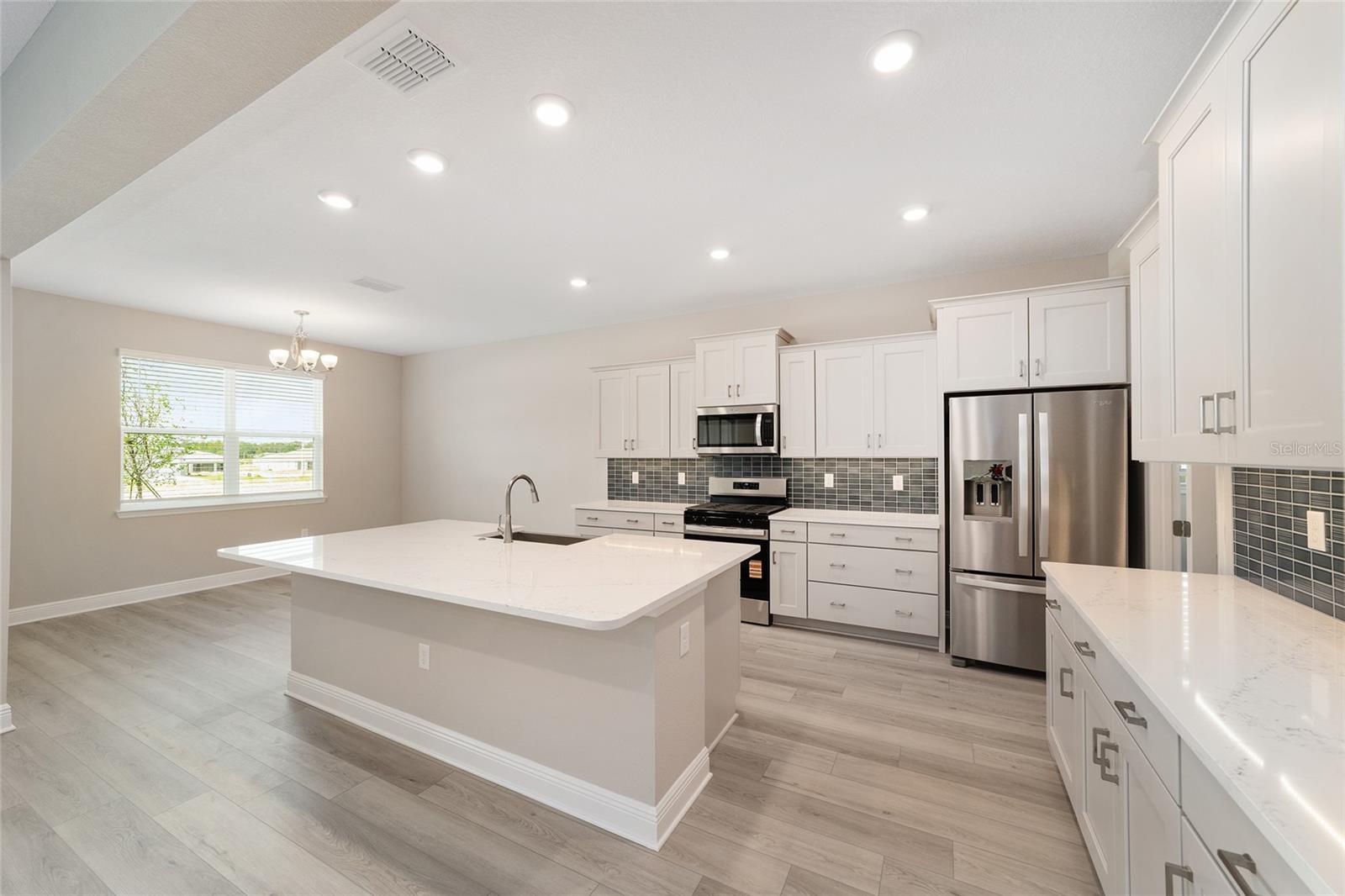 Image 21 of 43 For 10406 105th Court