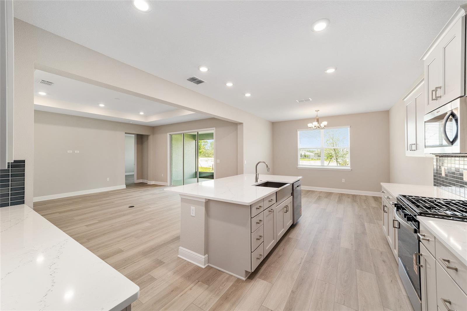 Image 23 of 43 For 10406 105th Court