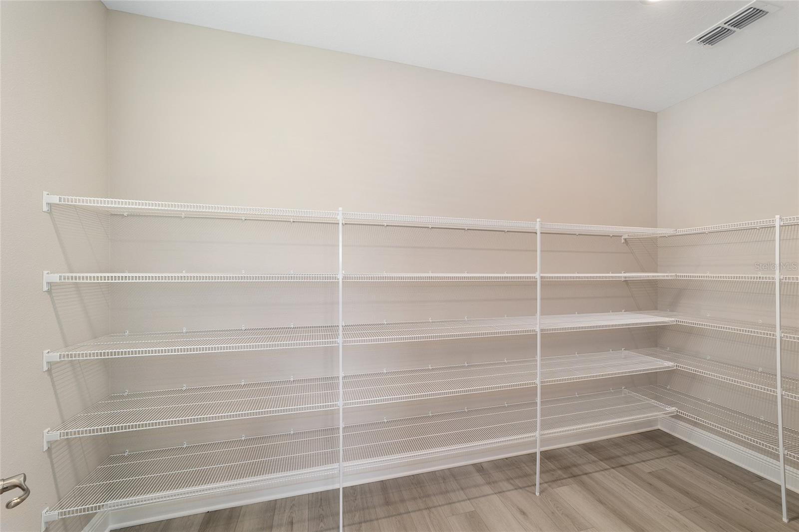 Image 24 of 43 For 10406 105th Court