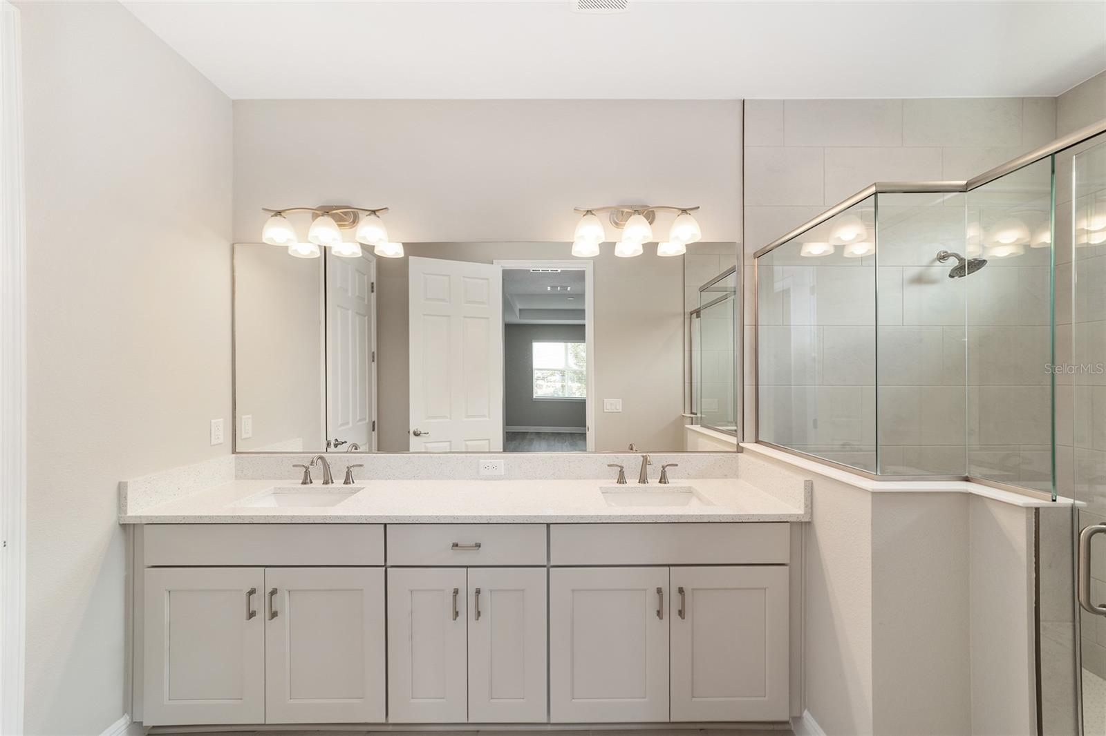 Image 27 of 43 For 10406 105th Court