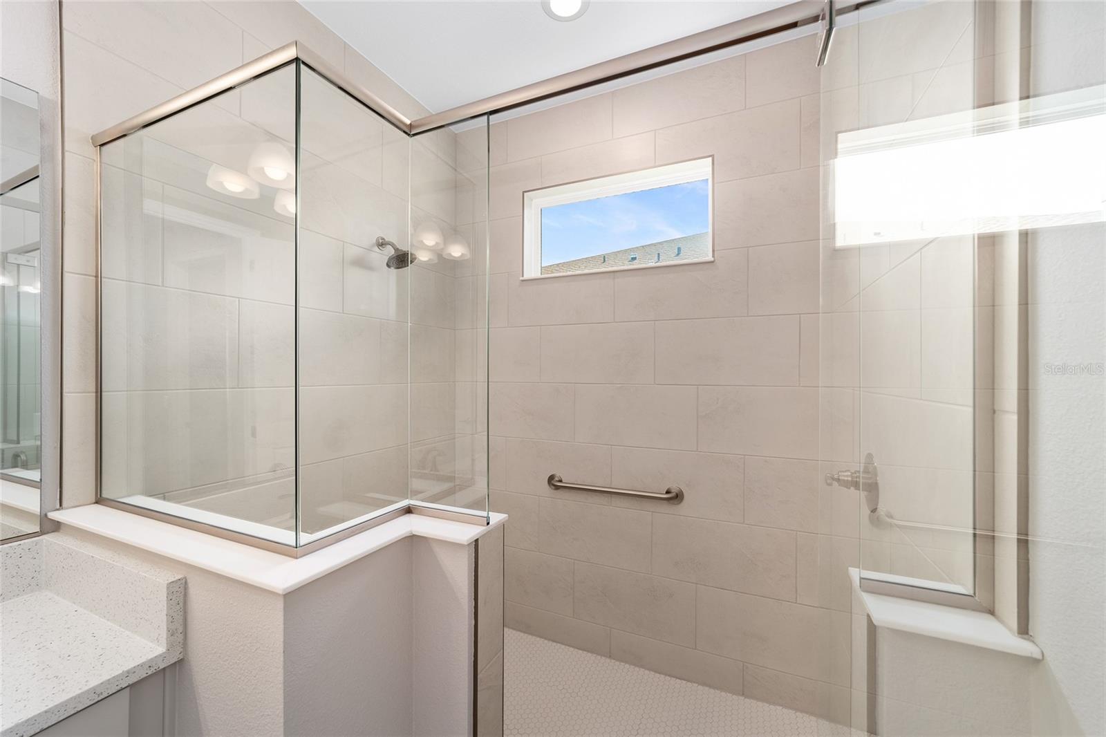 Image 28 of 43 For 10406 105th Court