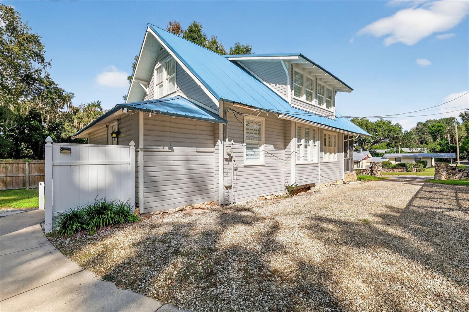 Image 10 of 38 For 14586 139th Place