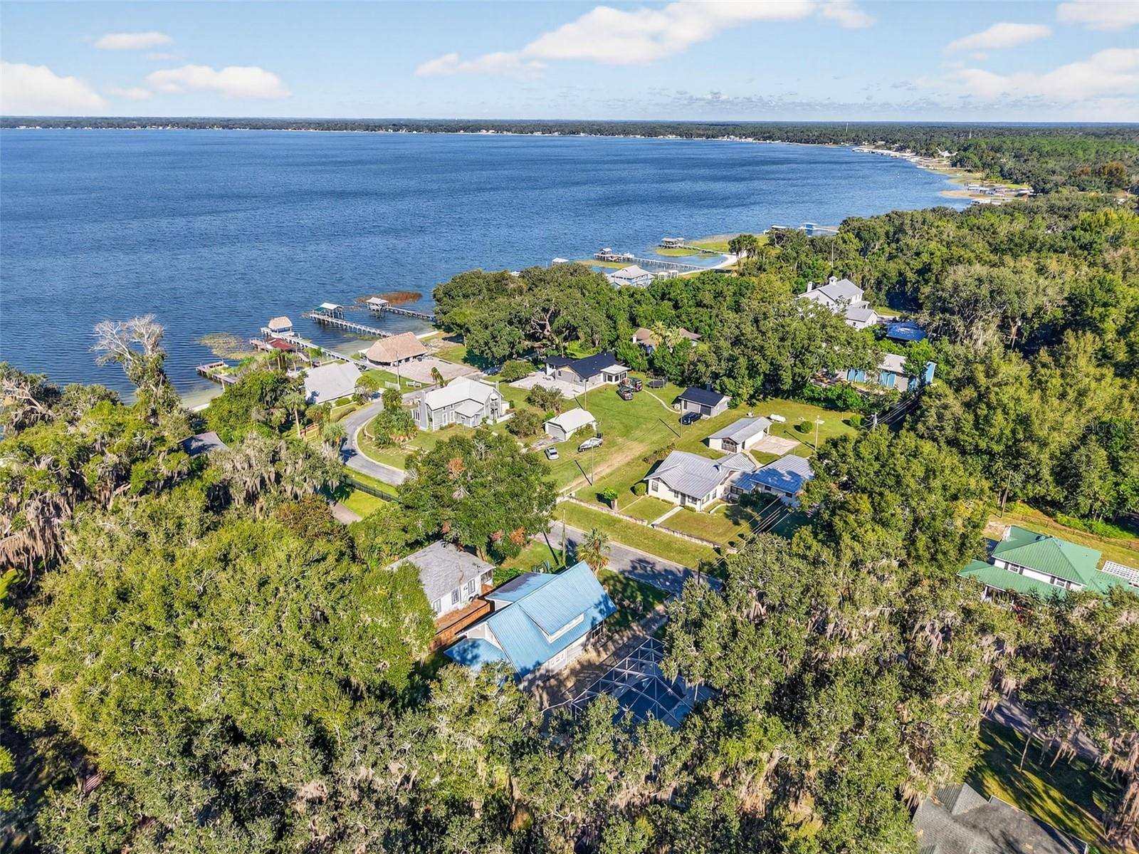 Image 16 of 38 For 14586 139th Place