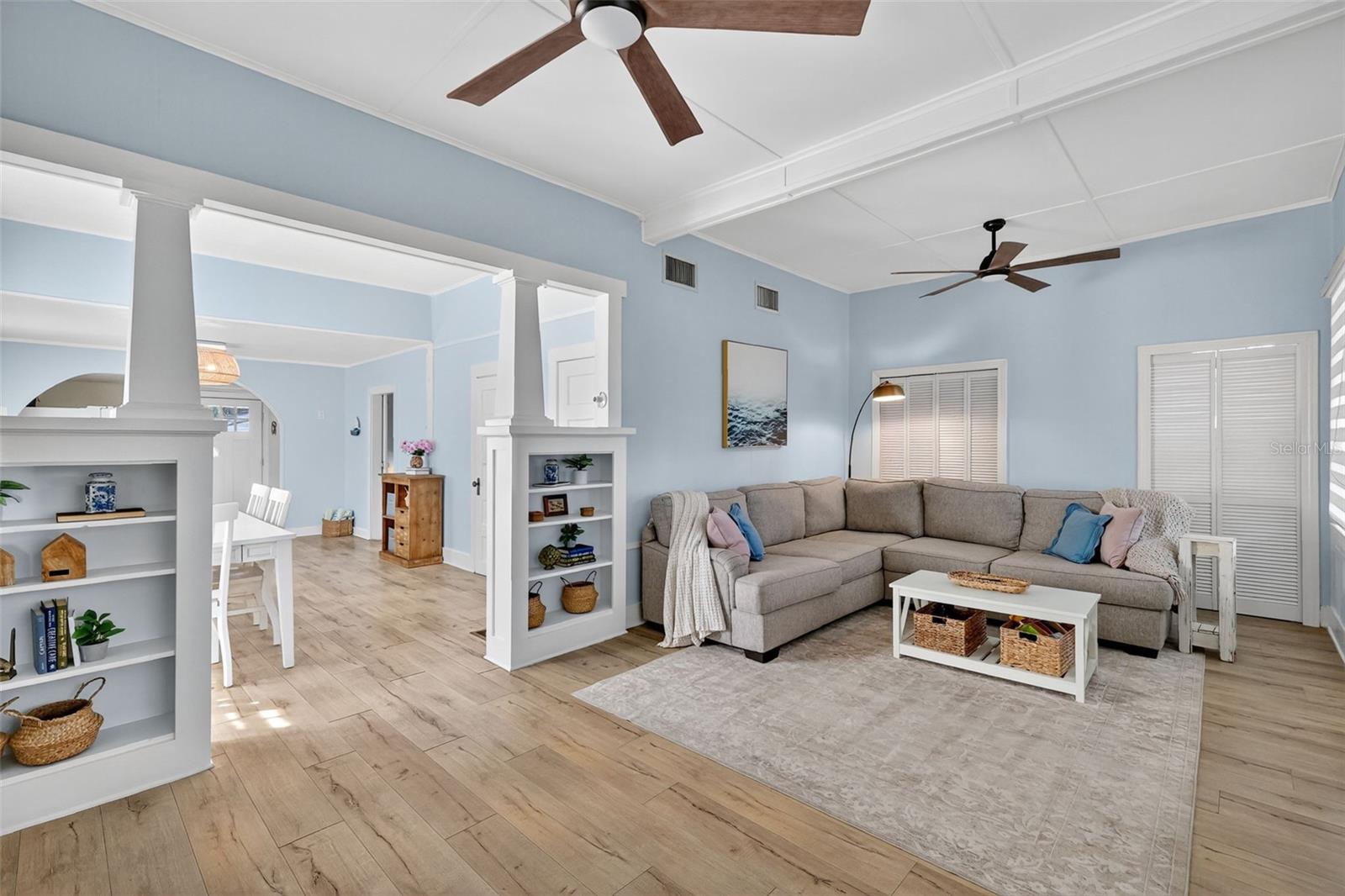 Image 20 of 38 For 14586 139th Place