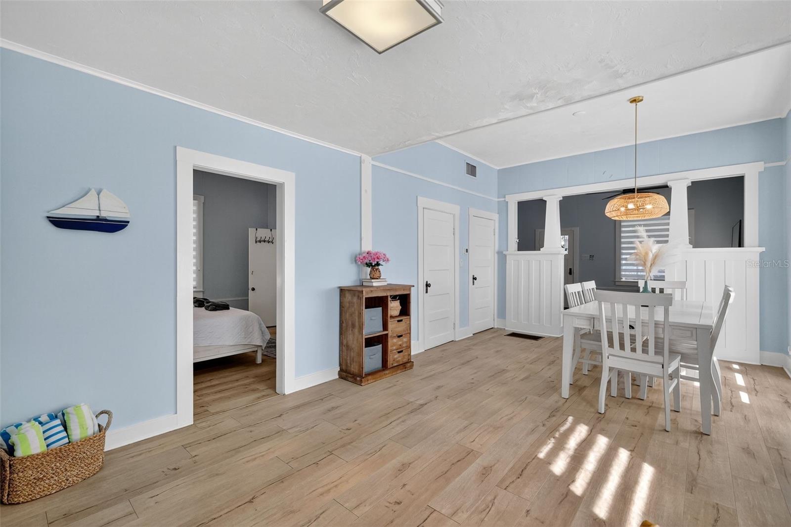 Image 24 of 38 For 14586 139th Place