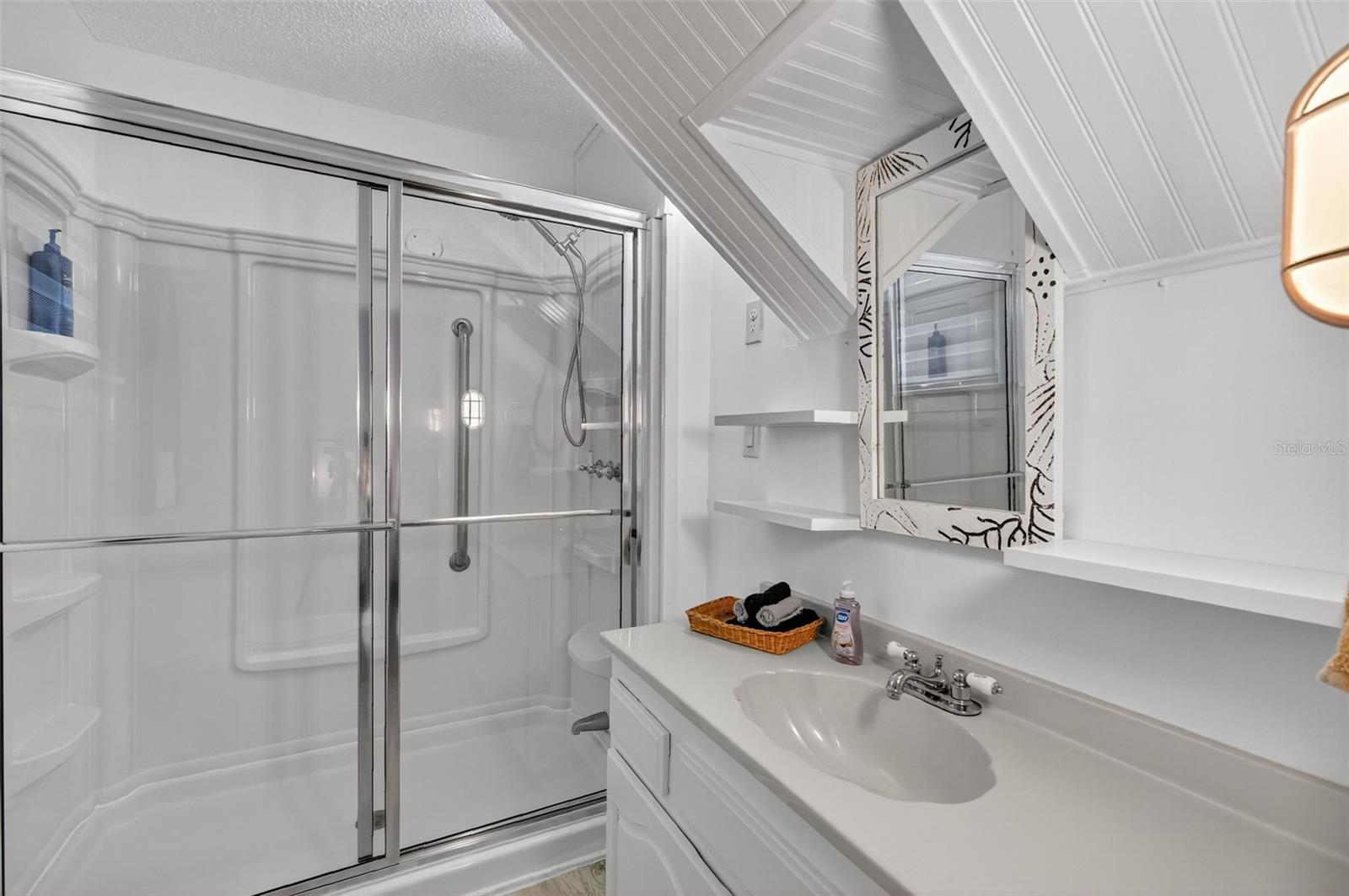 Image 29 of 38 For 14586 139th Place