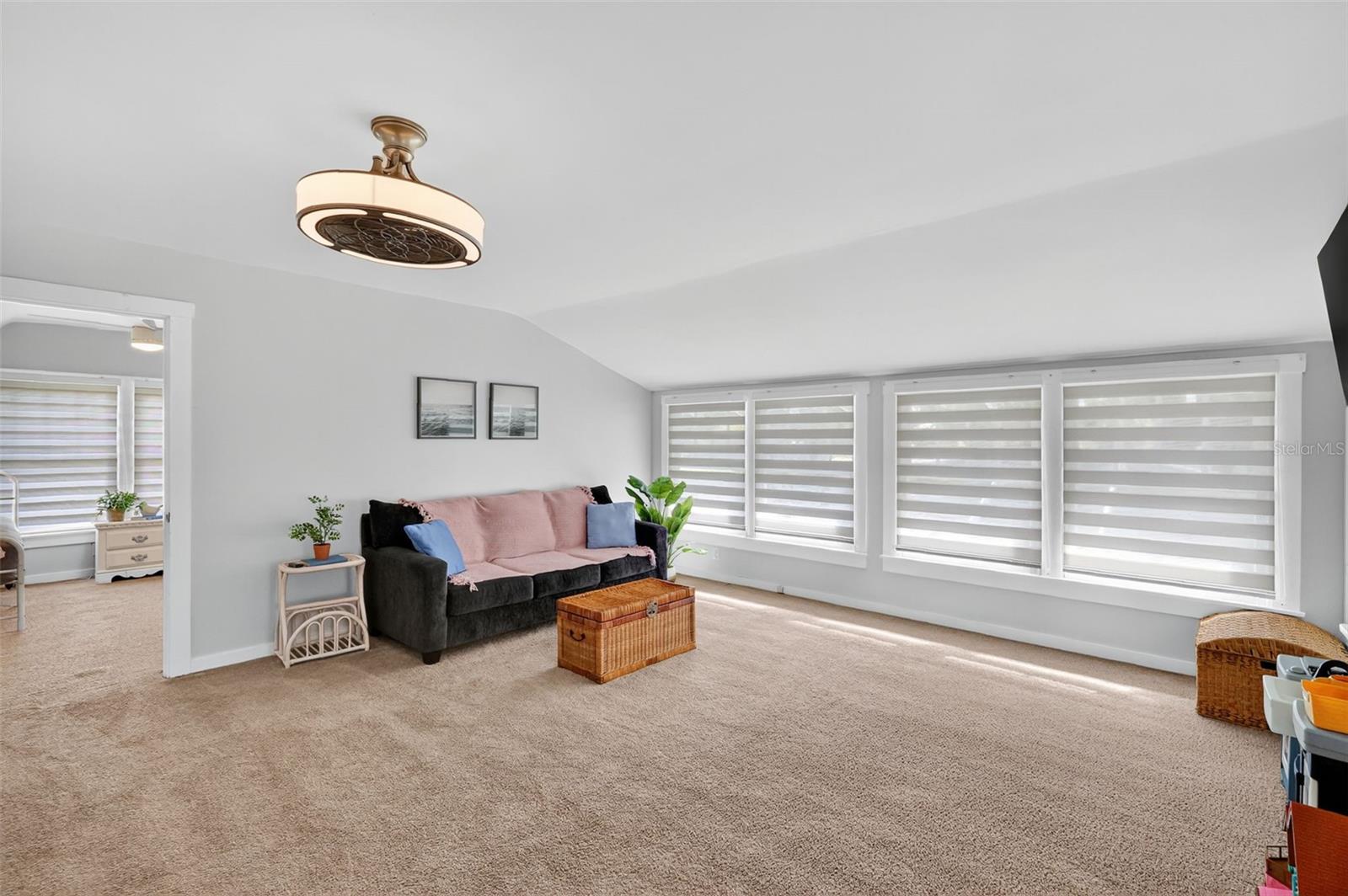 Image 32 of 38 For 14586 139th Place