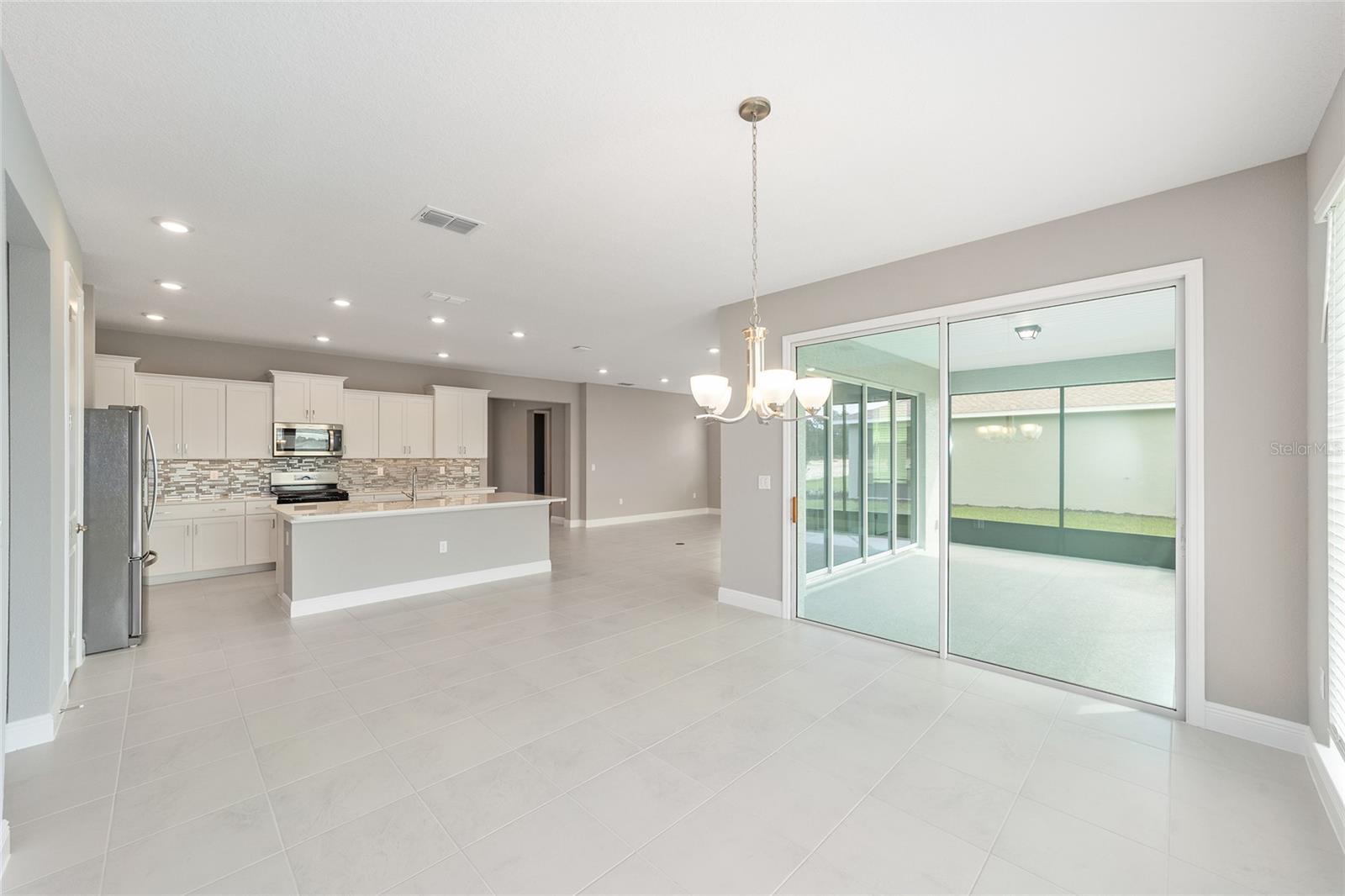 Image 16 of 41 For 10358 105th Court