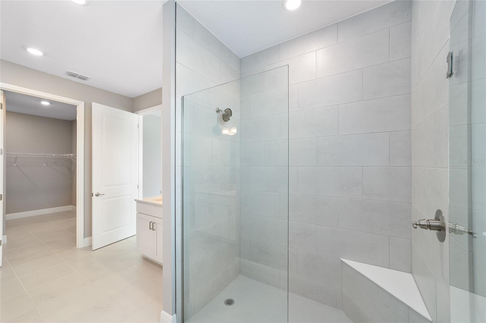 Image 26 of 41 For 10358 105th Court