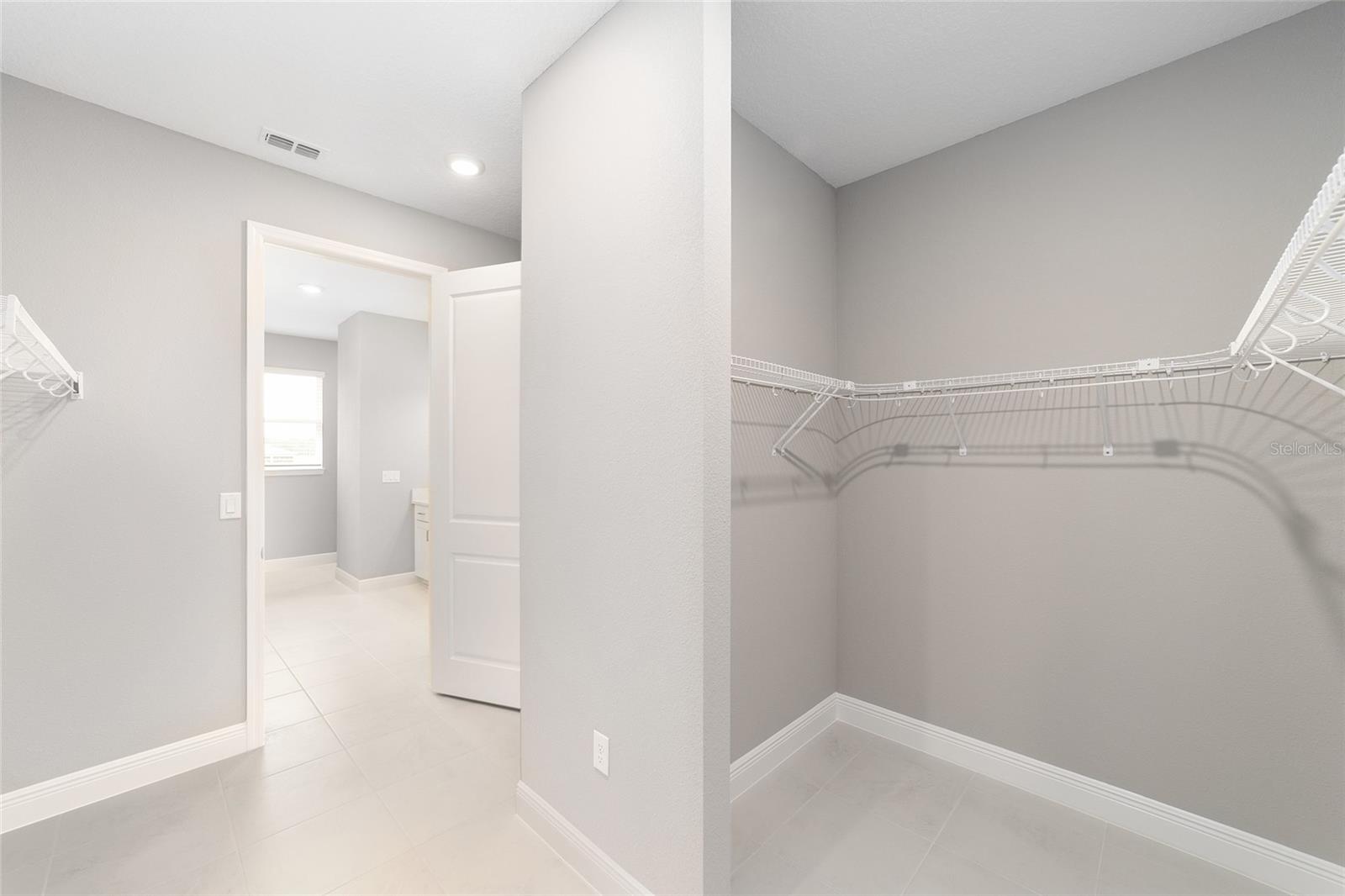 Image 28 of 41 For 10358 105th Court