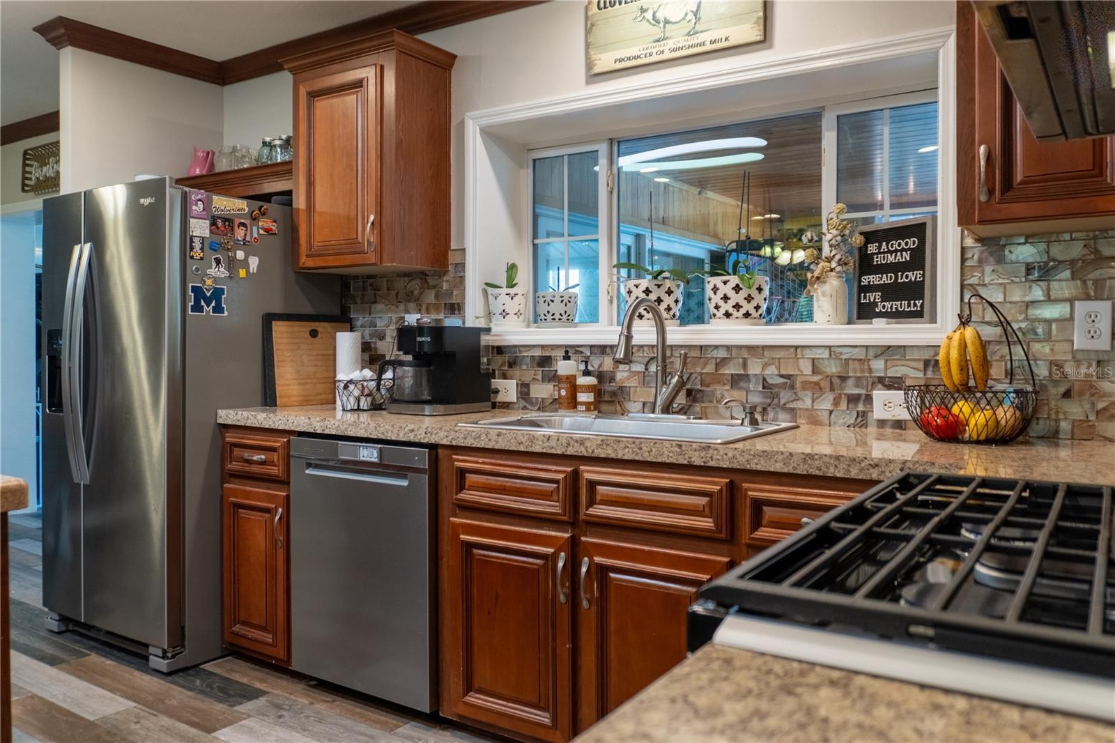 Image 16 of 88 For 17807 Archer Road