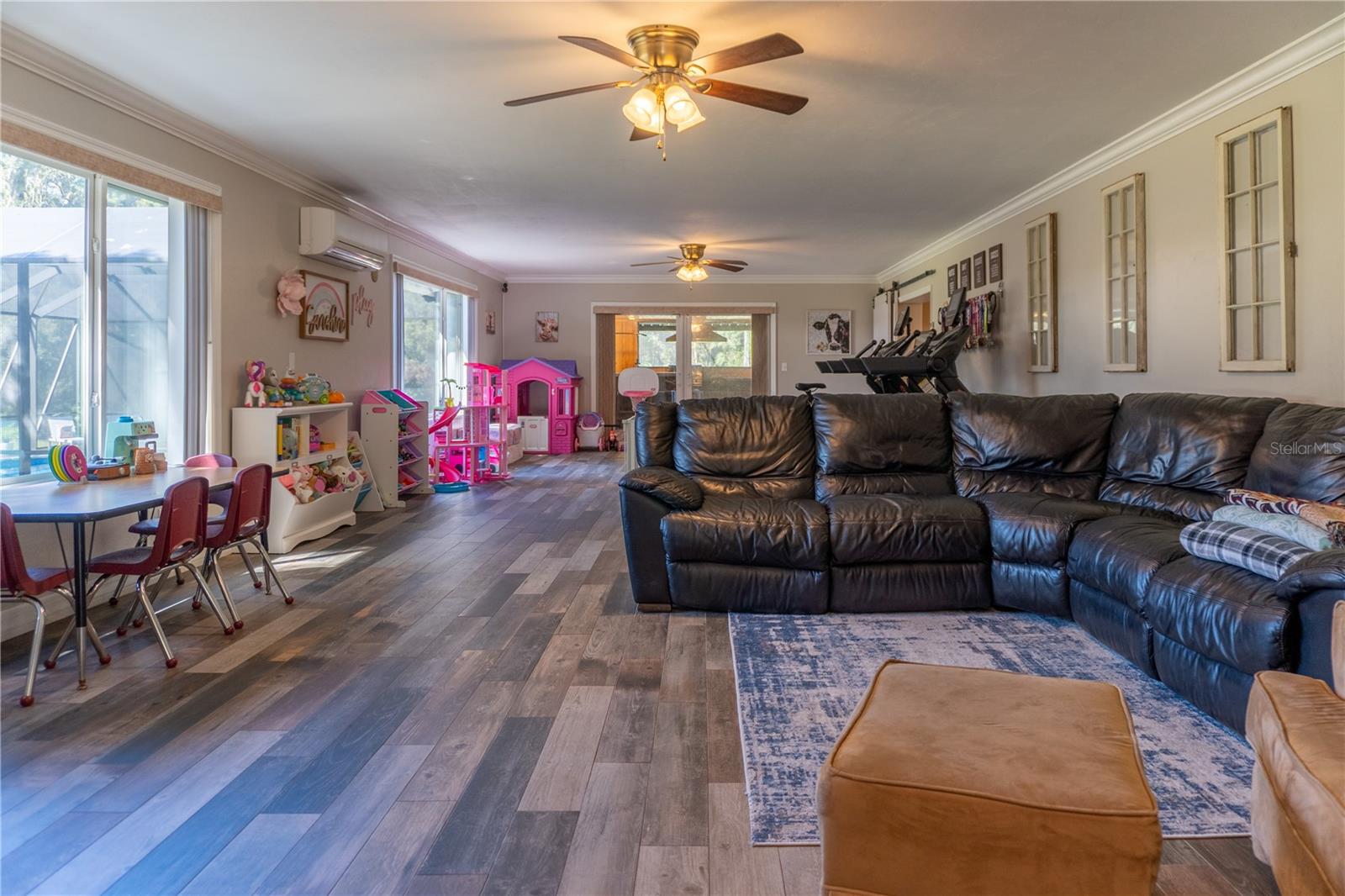 Image 22 of 88 For 17807 Archer Road