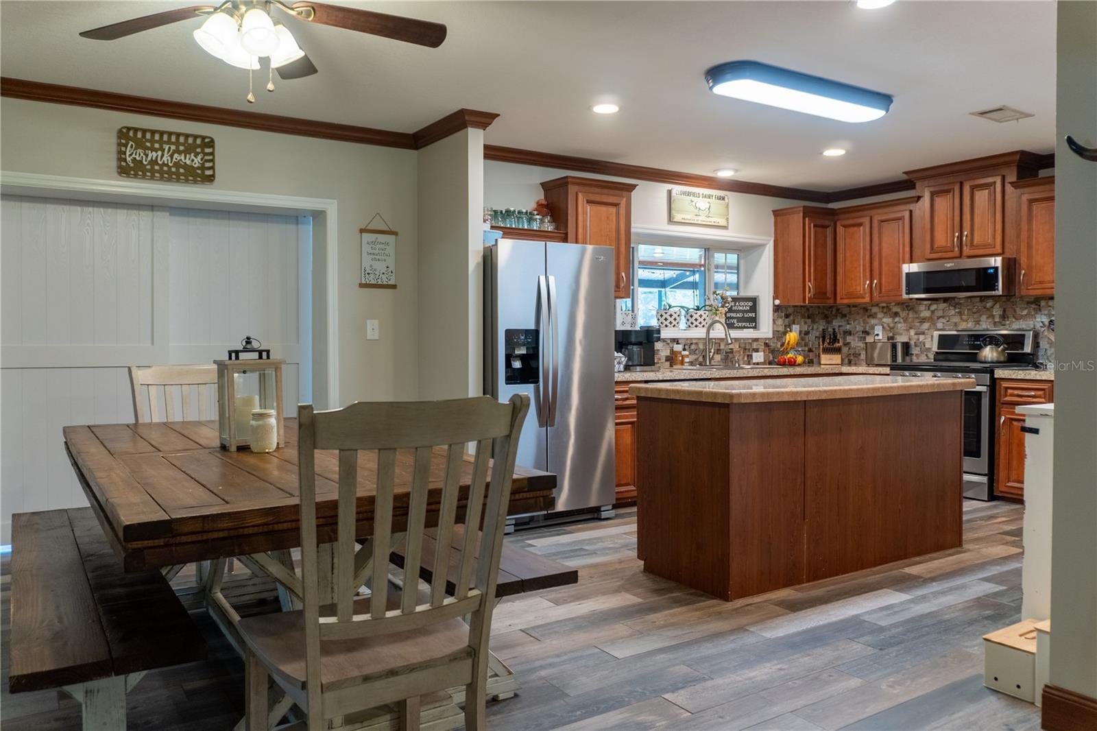 Image 29 of 88 For 17807 Archer Road