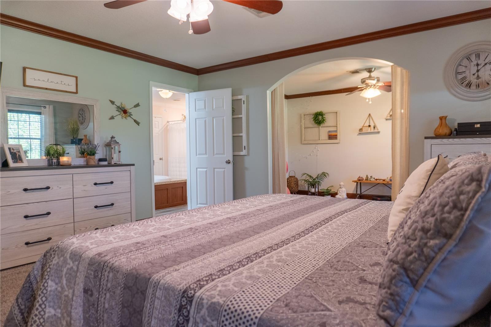 Image 40 of 88 For 17807 Archer Road