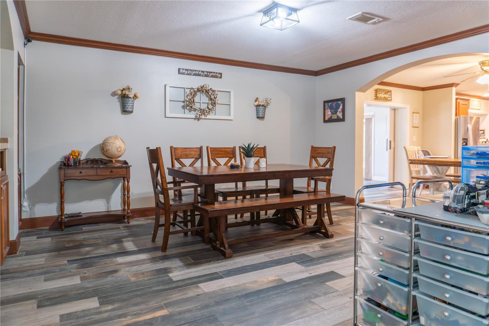 Image 49 of 88 For 17807 Archer Road