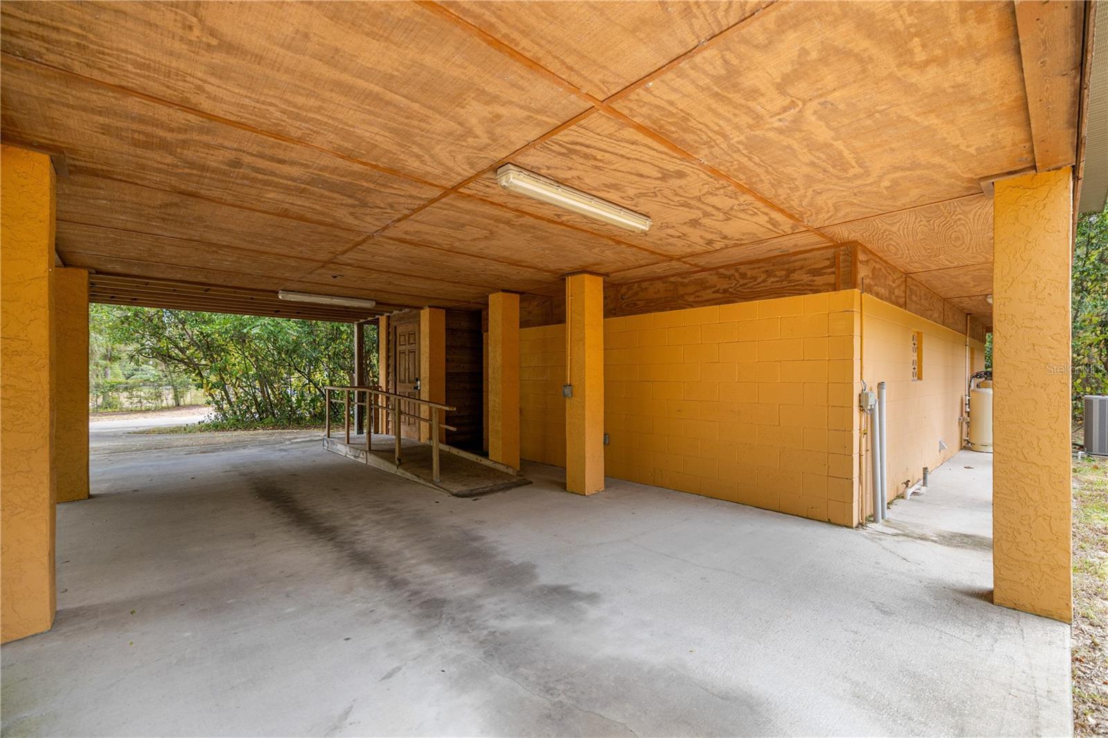 Listing photo id 15 for 12144 Goldendale Avenue