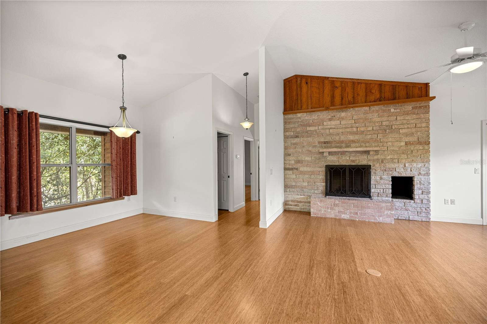 Listing photo id 22 for 12144 Goldendale Avenue