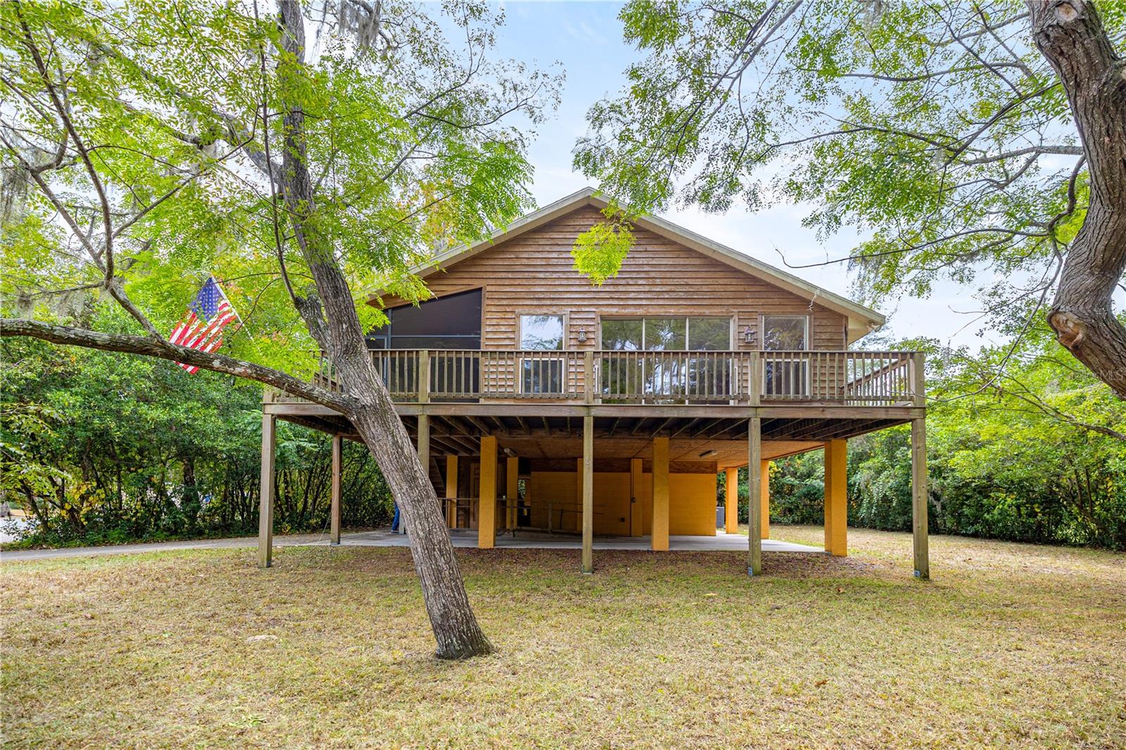 Listing photo id 1 for 12144 Goldendale Avenue