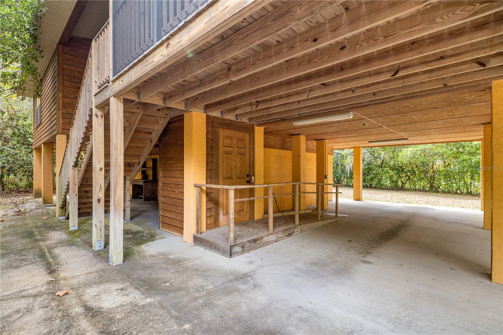 Listing photo id 37 for 12144 Goldendale Avenue